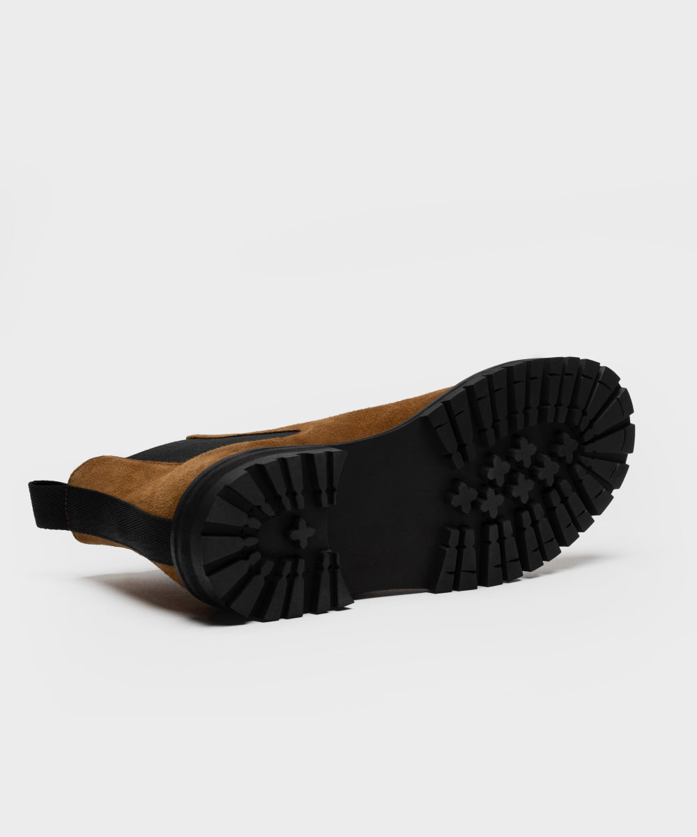 CB 01 Rugged Suede Cognac