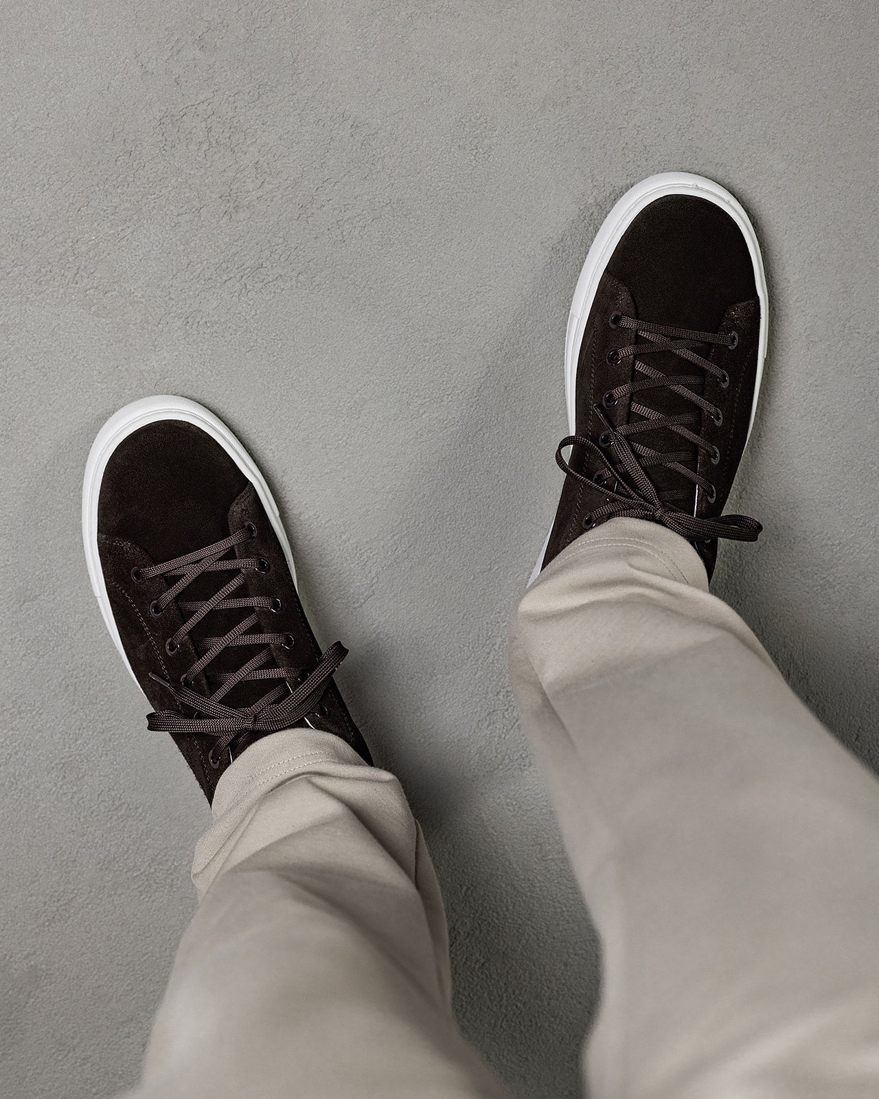 LT 01 Court Lite Suede Chocolate