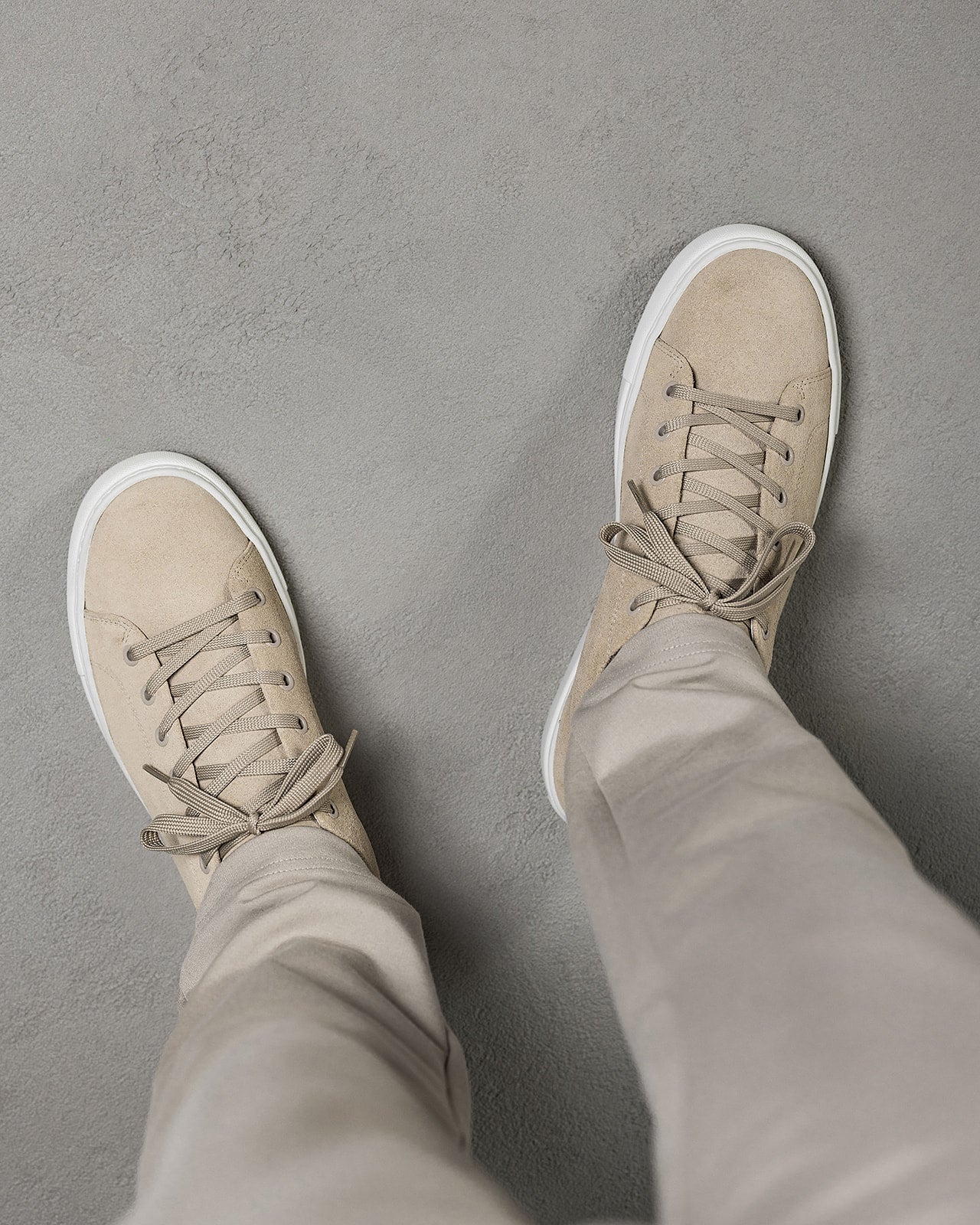 LT 01 Court Lite Suede Sand