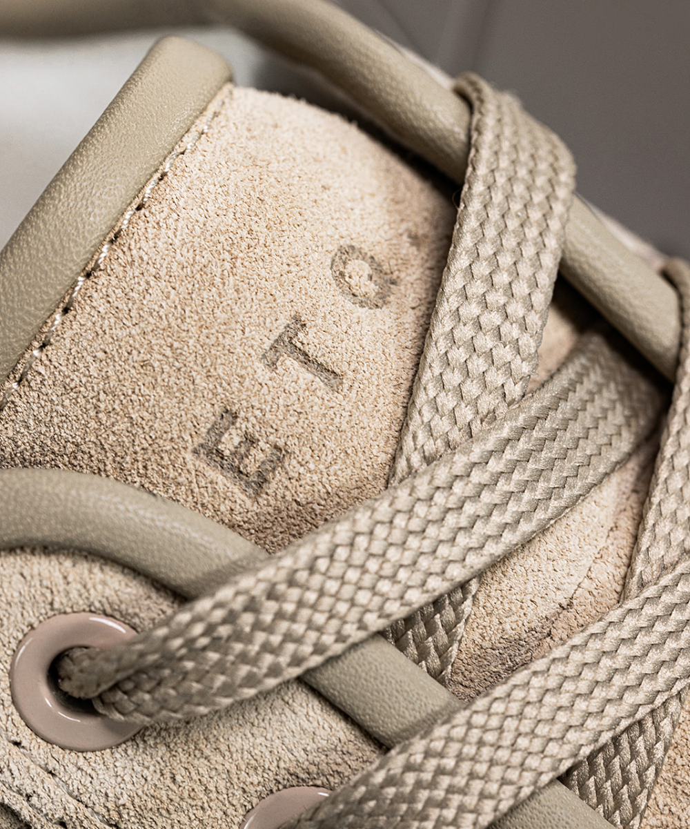 LT 01 Shades Suede Sand