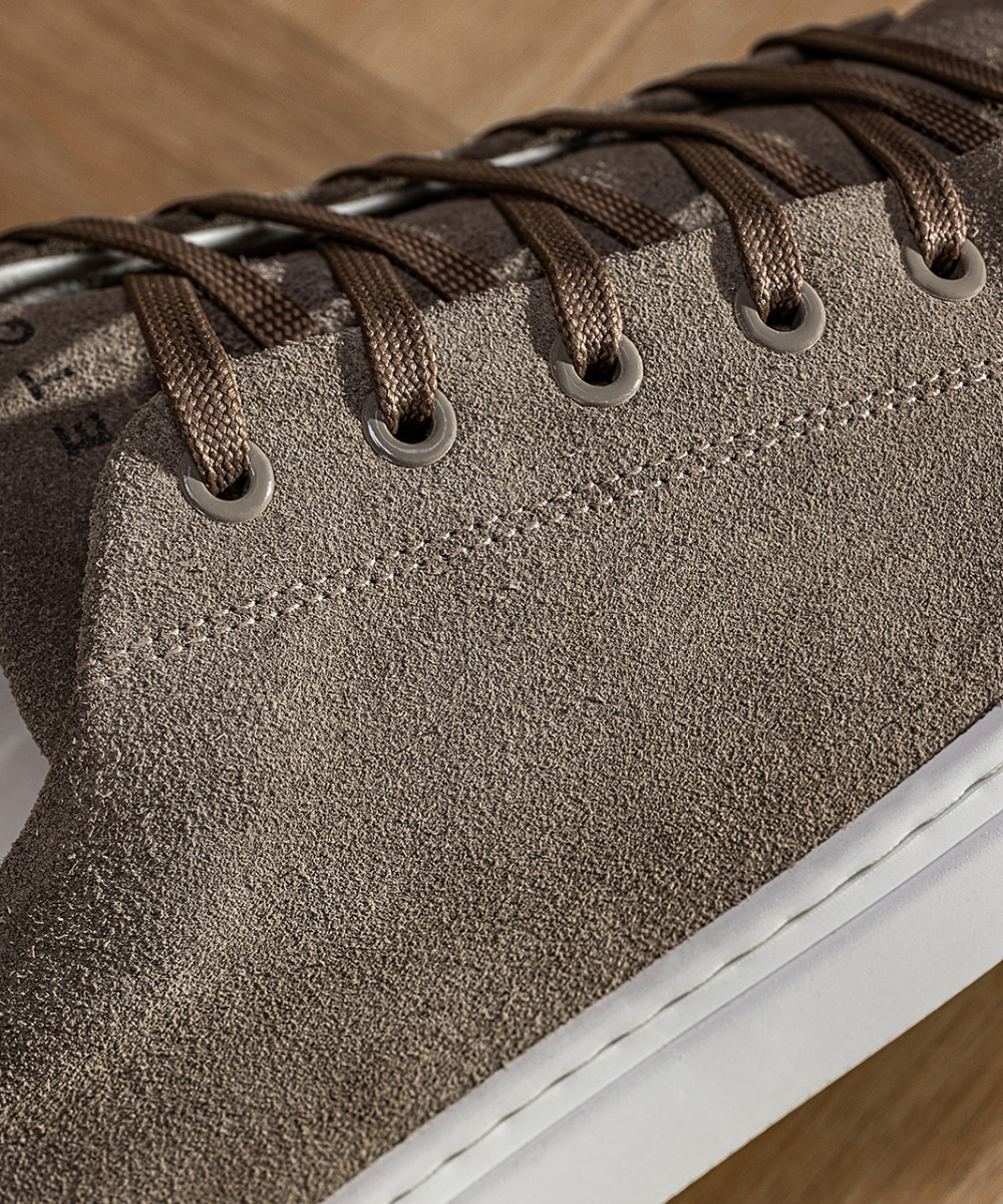 LT 01 Court Lite Suede Desert Taupe