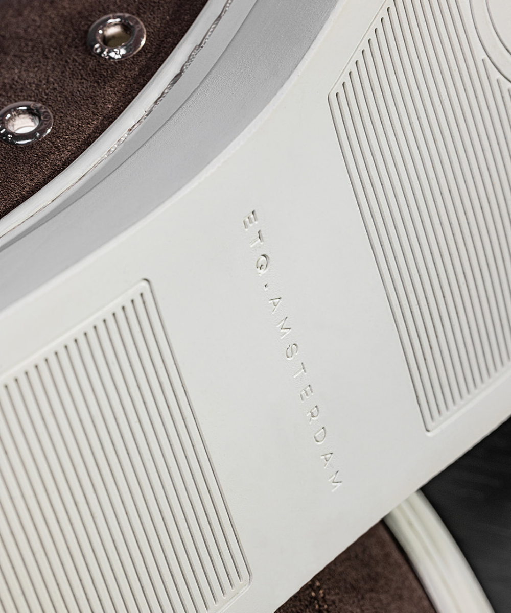 LT 01 Court Lite Suede Chocolate