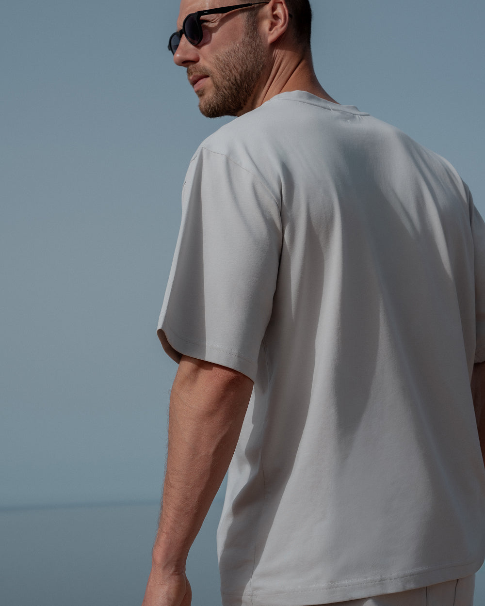 TS 01 Essence Oversized Lightweight Cement Grey 2.0
