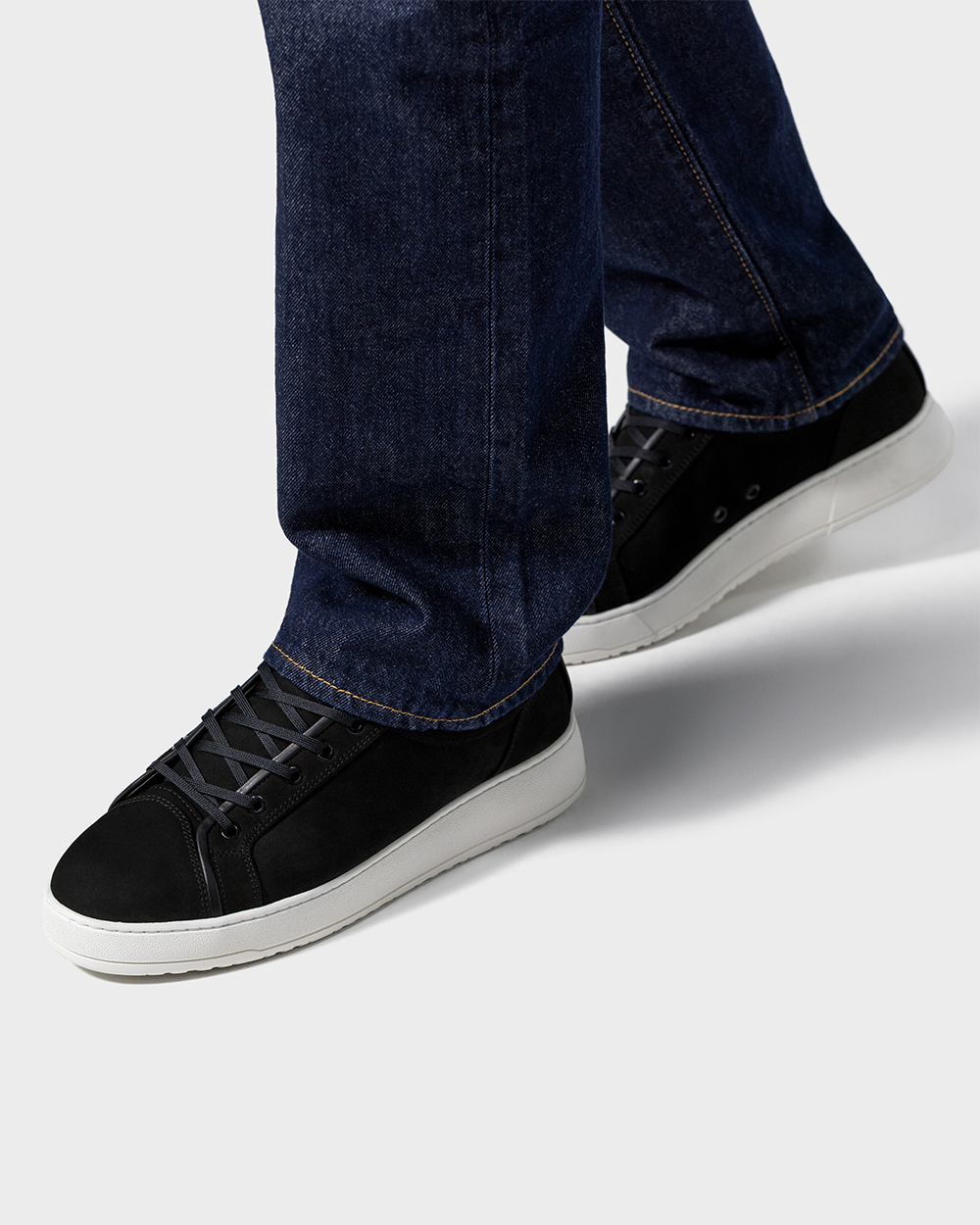 LT 01 Shades Nubuck Jet Black