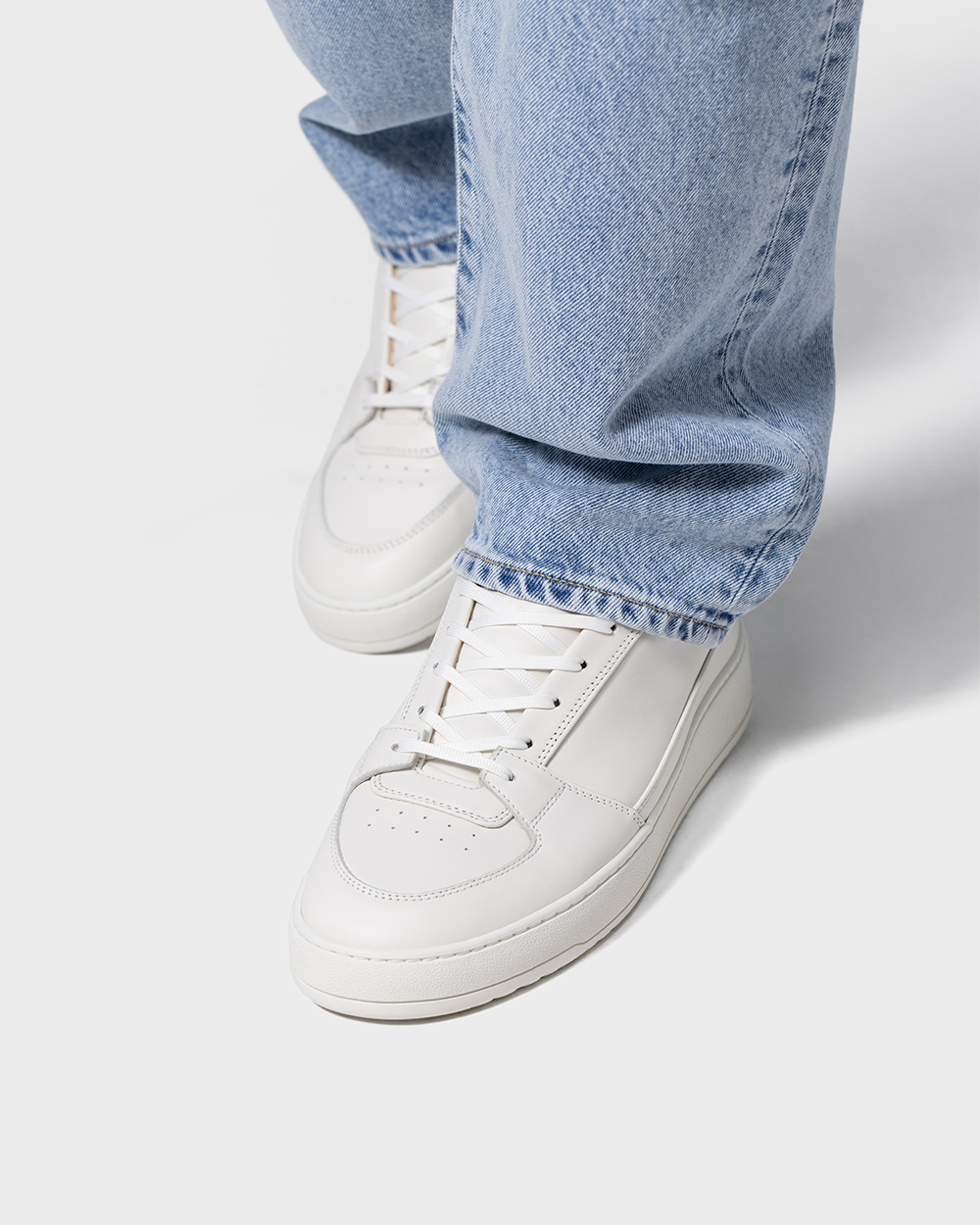 LT 03 Premium Nappa White