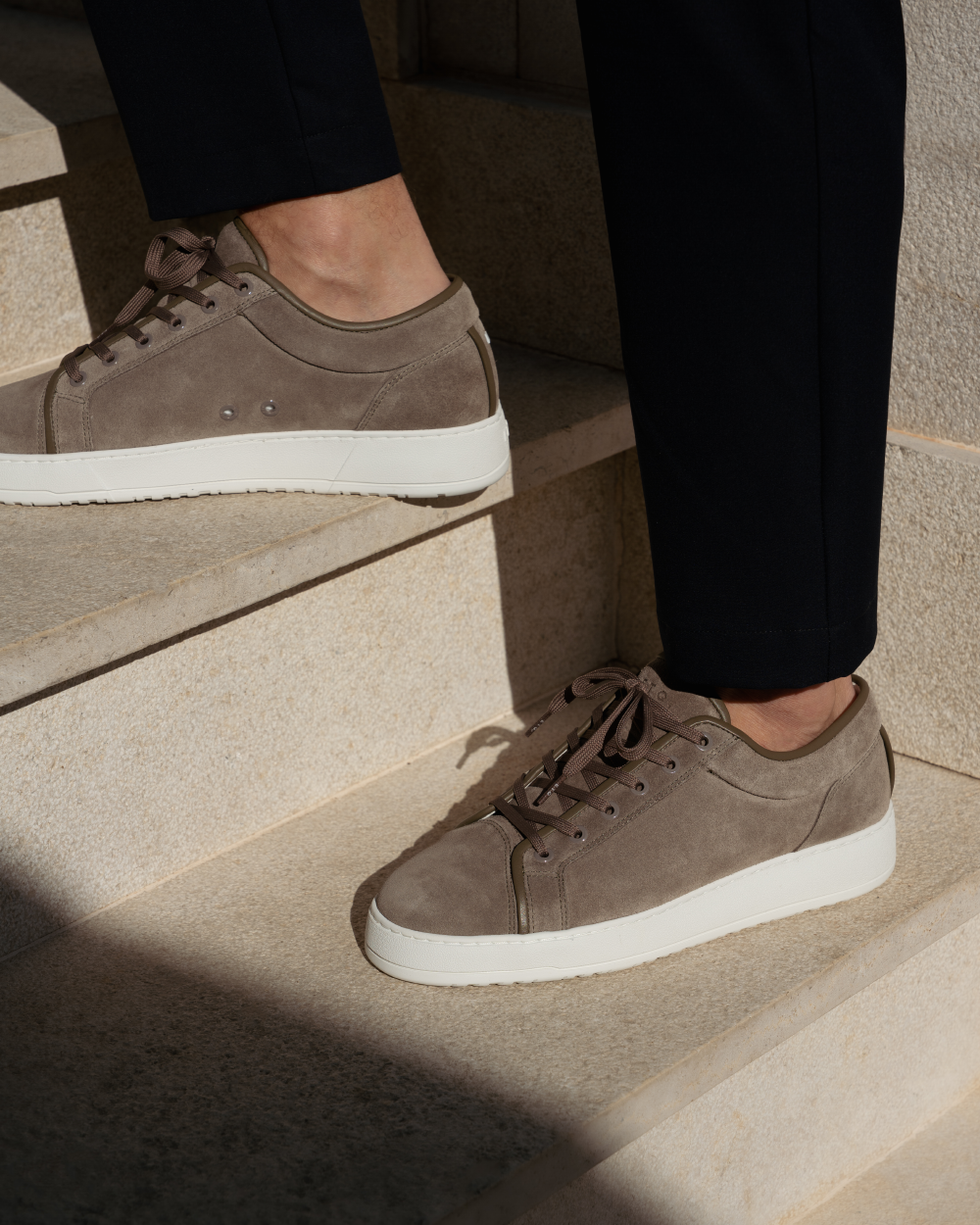 LT 01 Shades Suede Desert Taupe