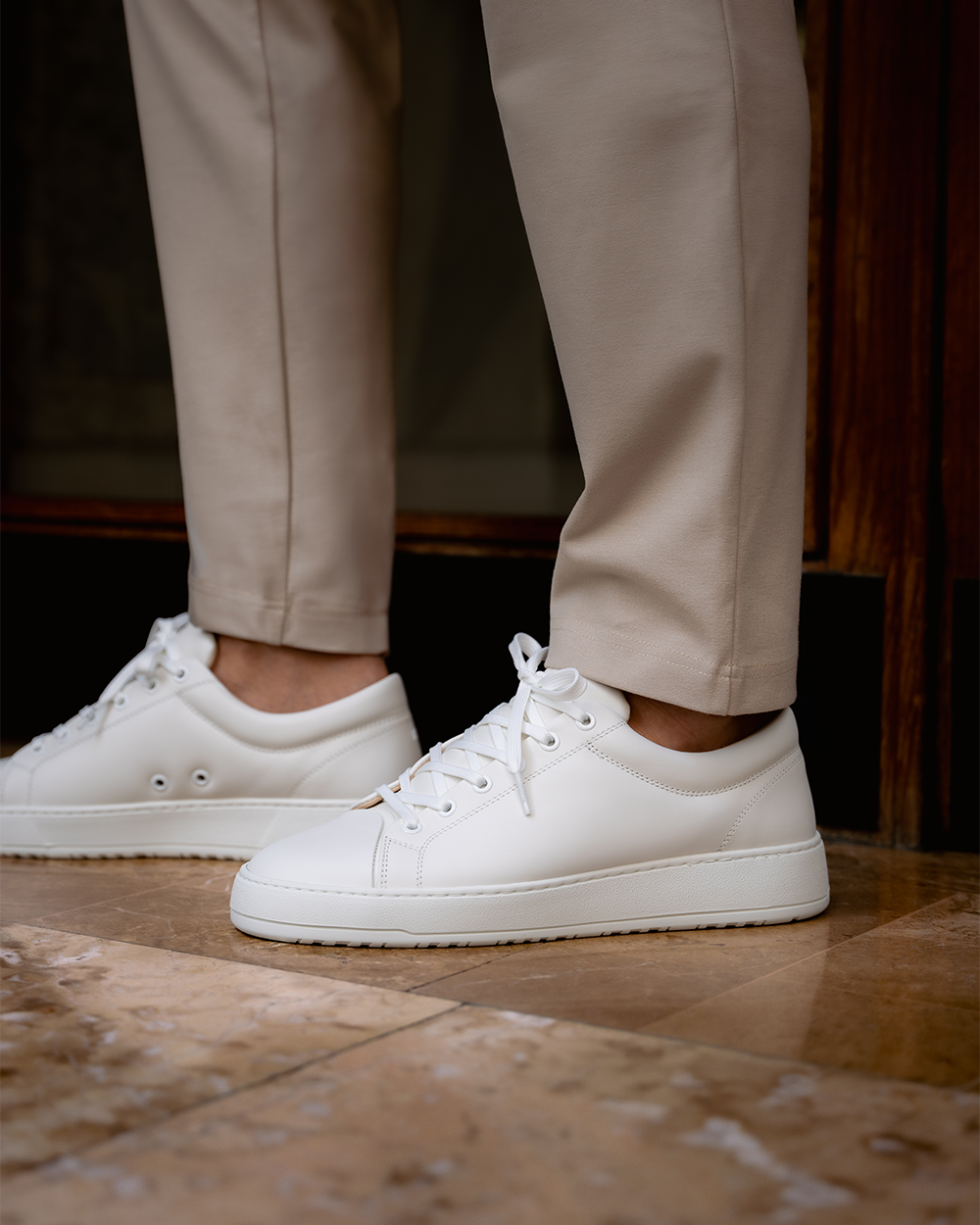 LT 01 Premium Nappa White