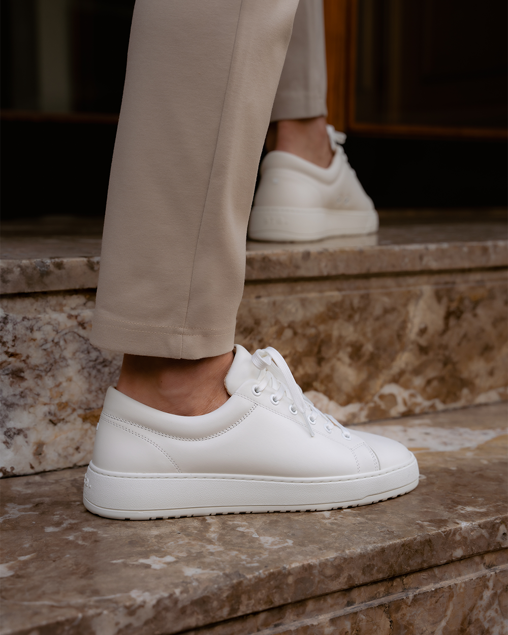 LT 01 Premium Nappa White