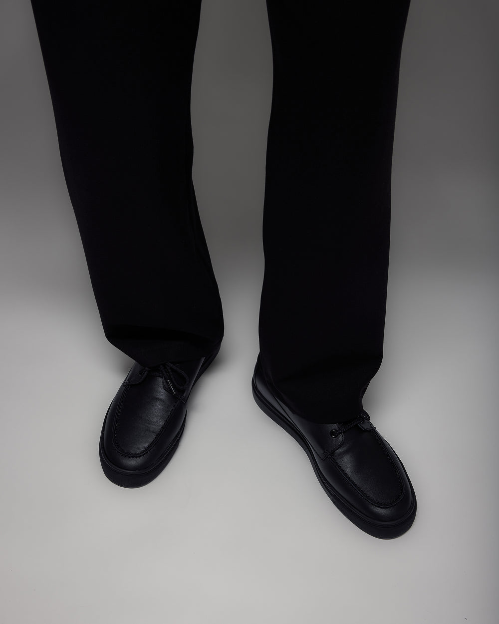 DS 03 All Black