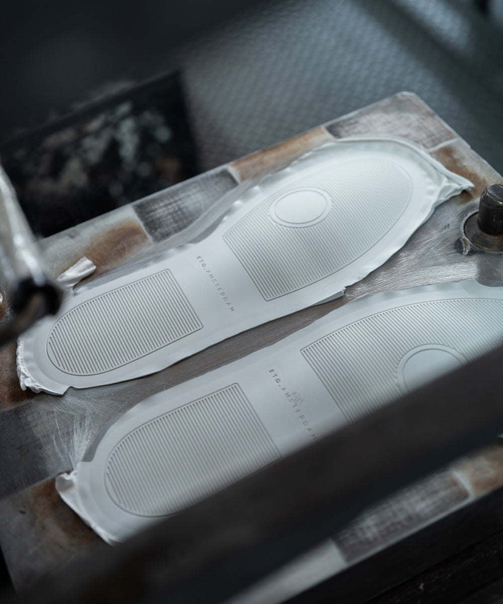 LT 01 Court Lite Premium Nappa Blueberry