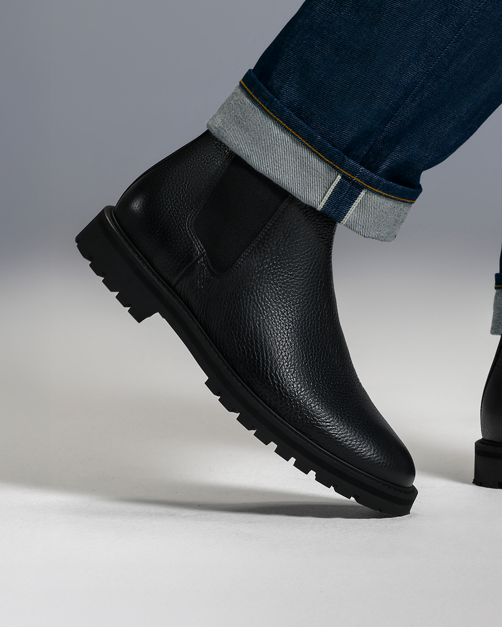 CB 01 Rugged All Black