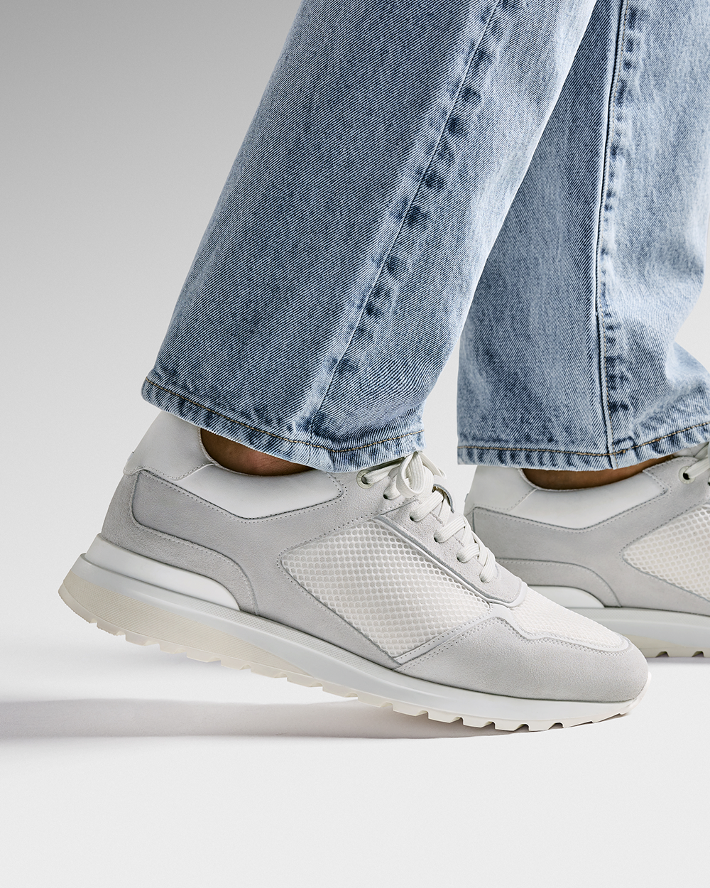 RS 03 White / Cement Grey