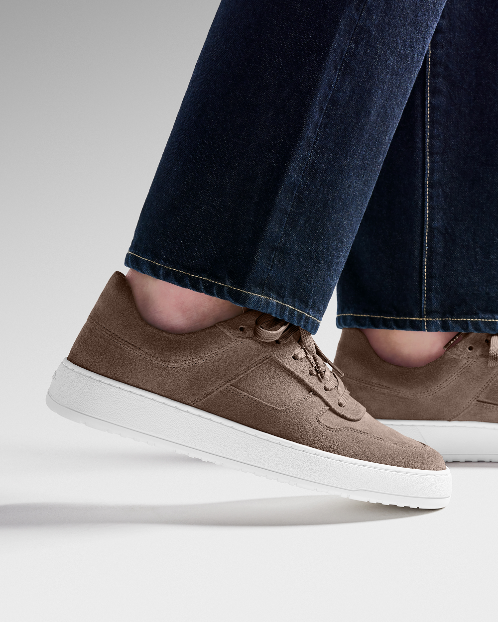 LT 08 Suede Desert Taupe