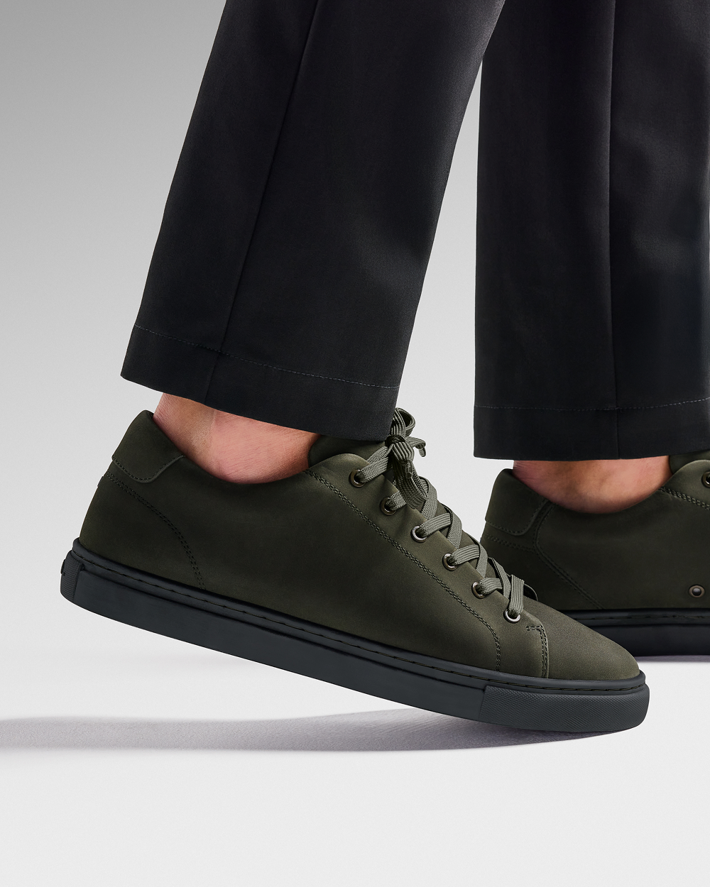 LT 01 Court Lite Nubuck Forest Green