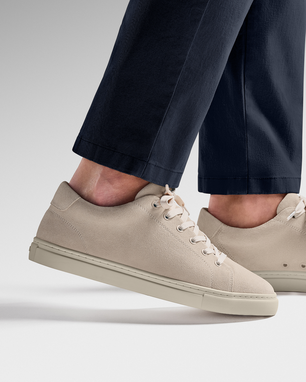 LT 01 Court Lite Suede Off White