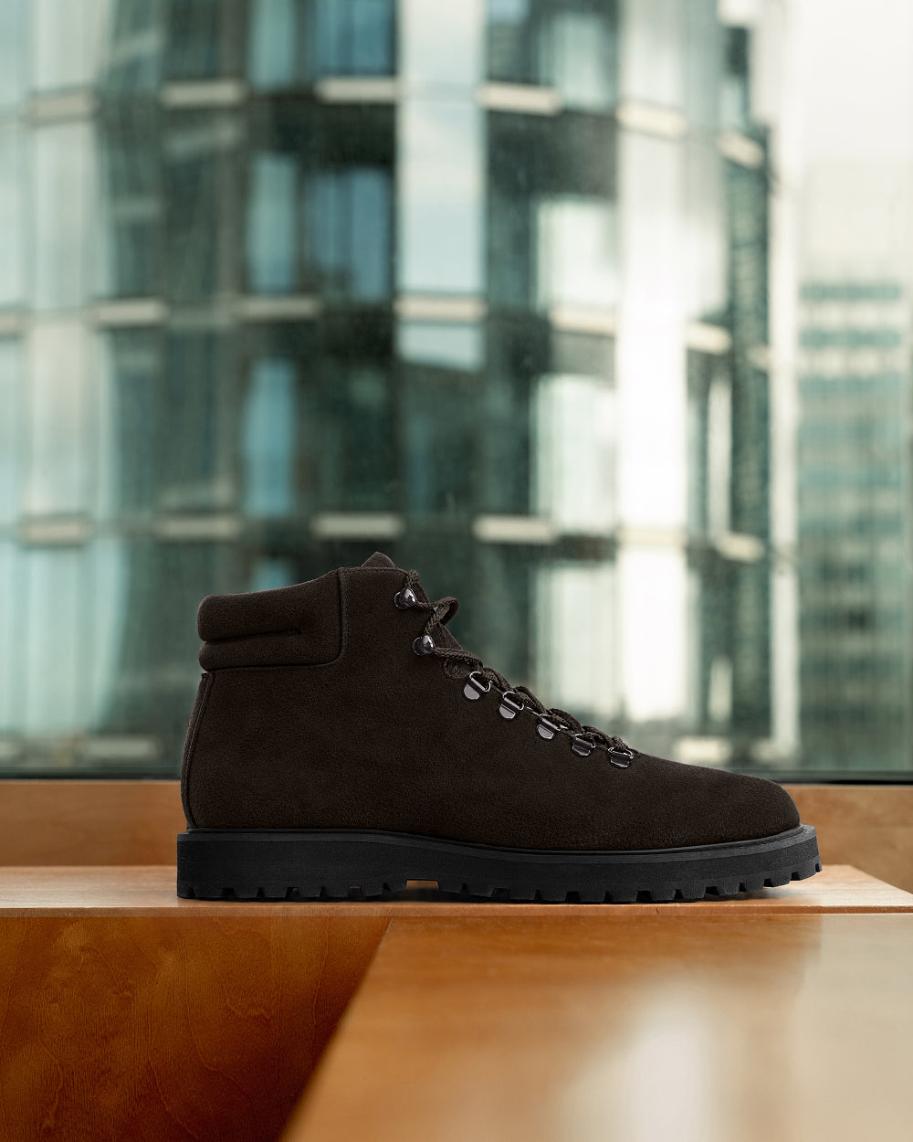 HB 01 Suede Chocolate