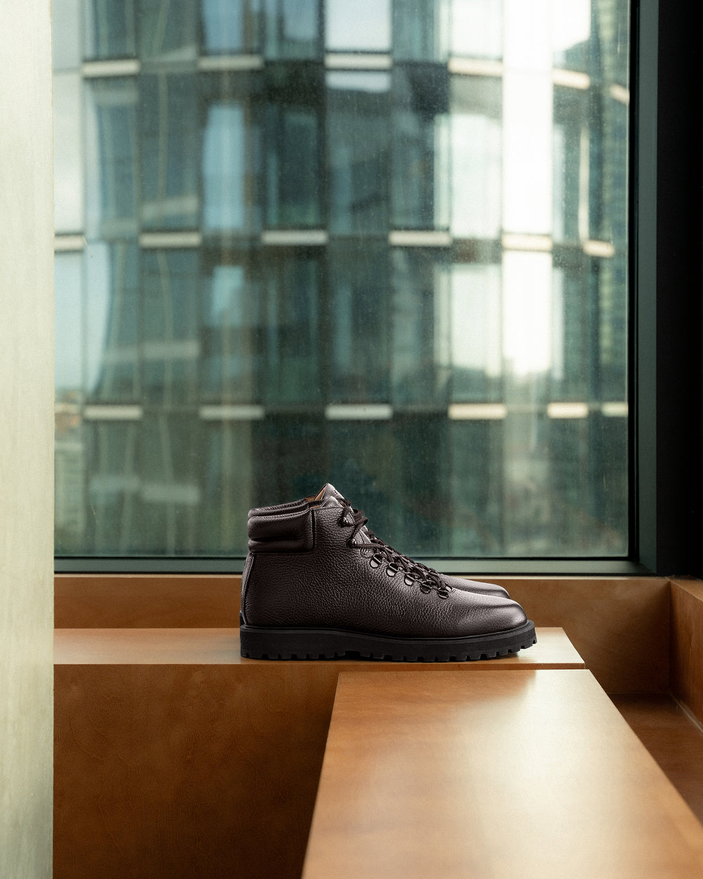 HB 01 Rugged Chocolate