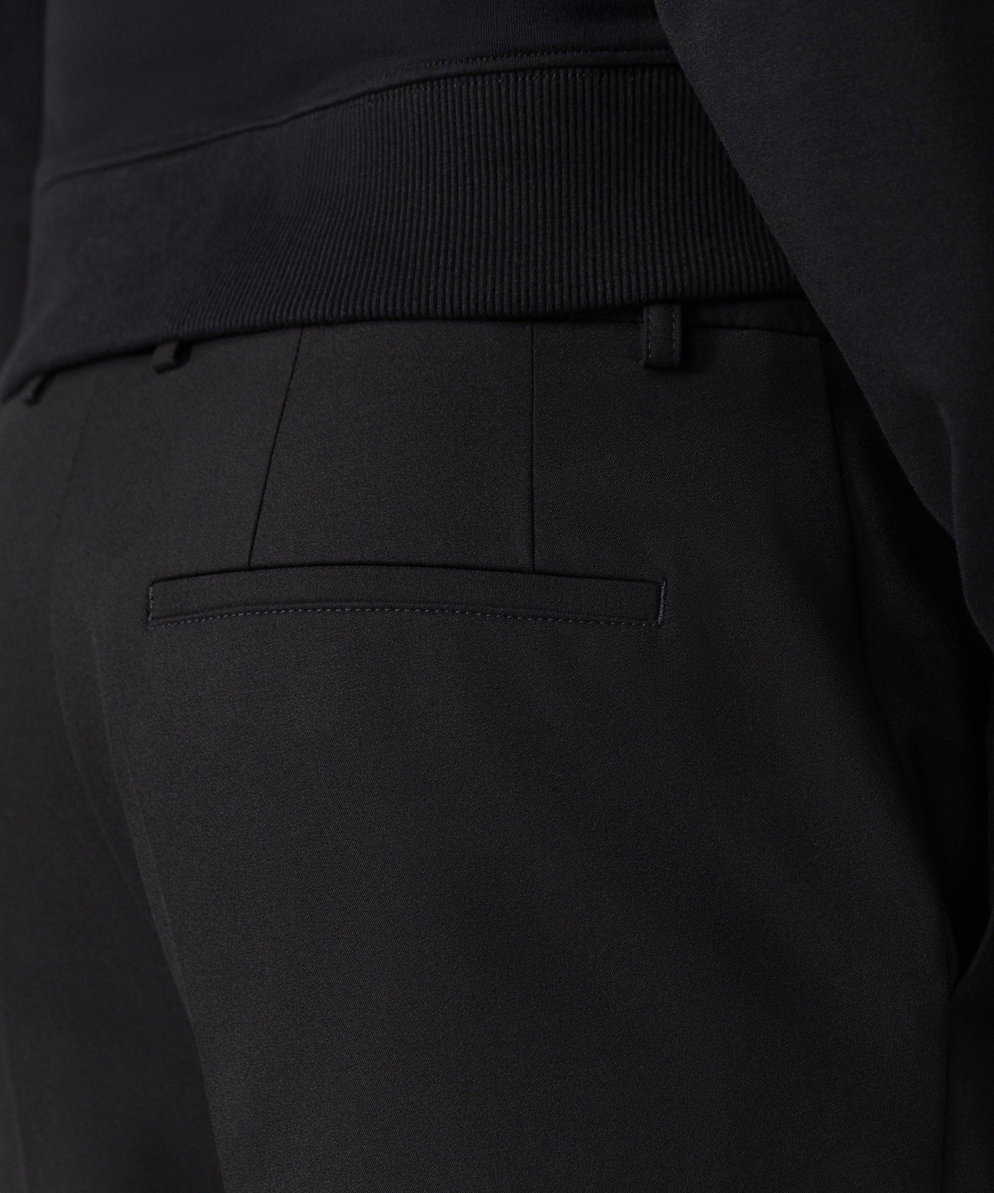 JC 01 & TP 02 Essence Suit Black