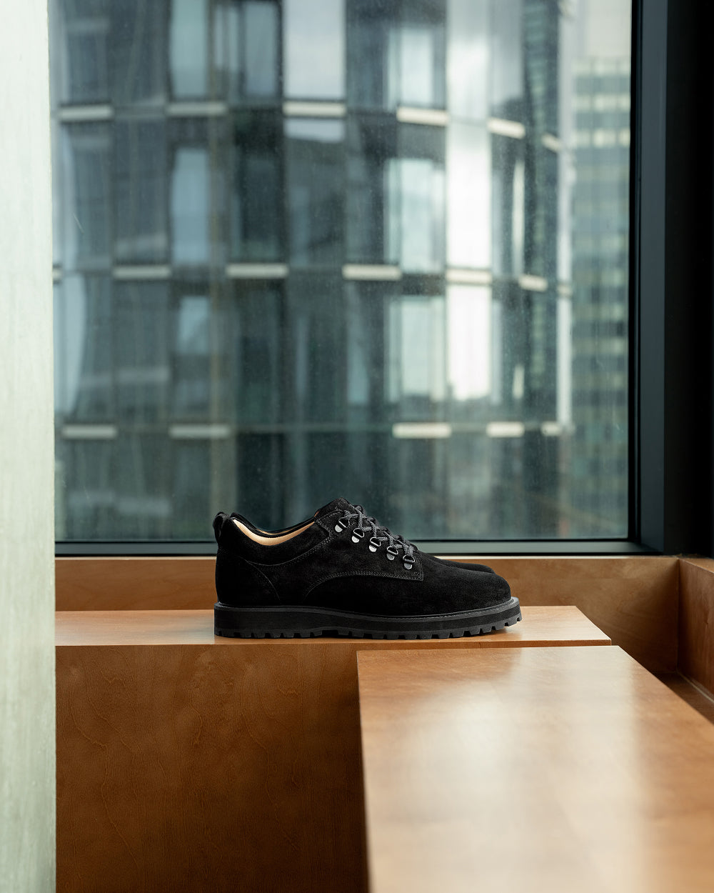 LB 01 Suede All Black