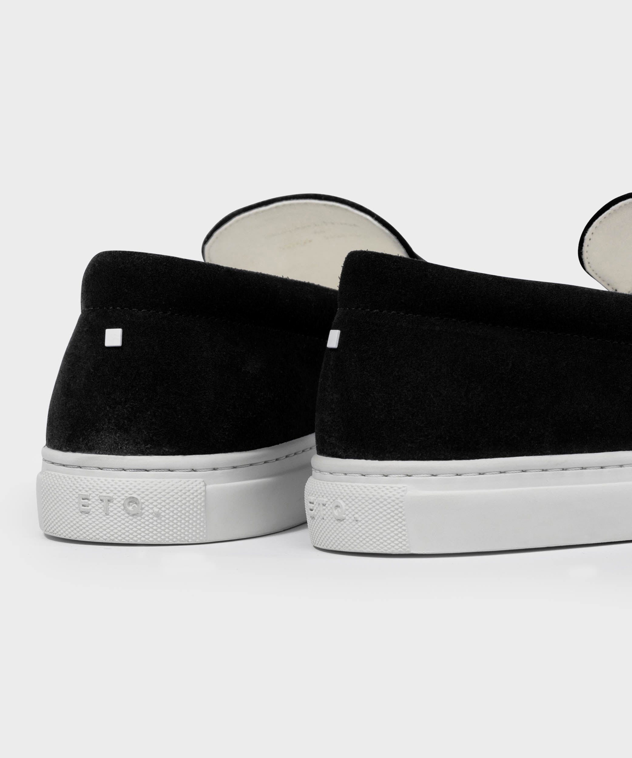 LS 02 Suede Jet Black