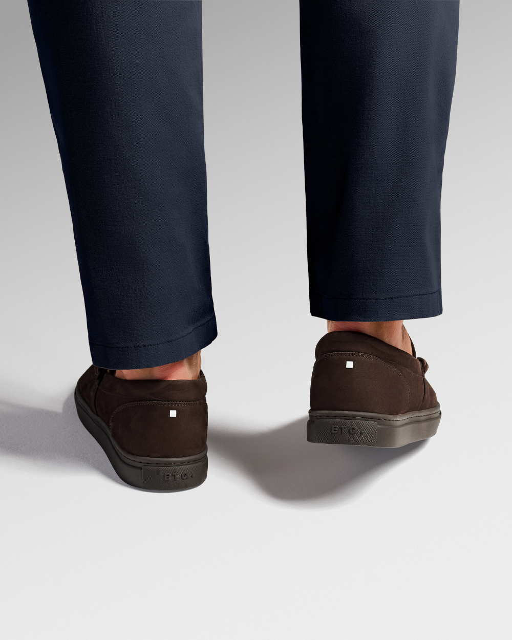 LS 04 Nubuck Chocolate