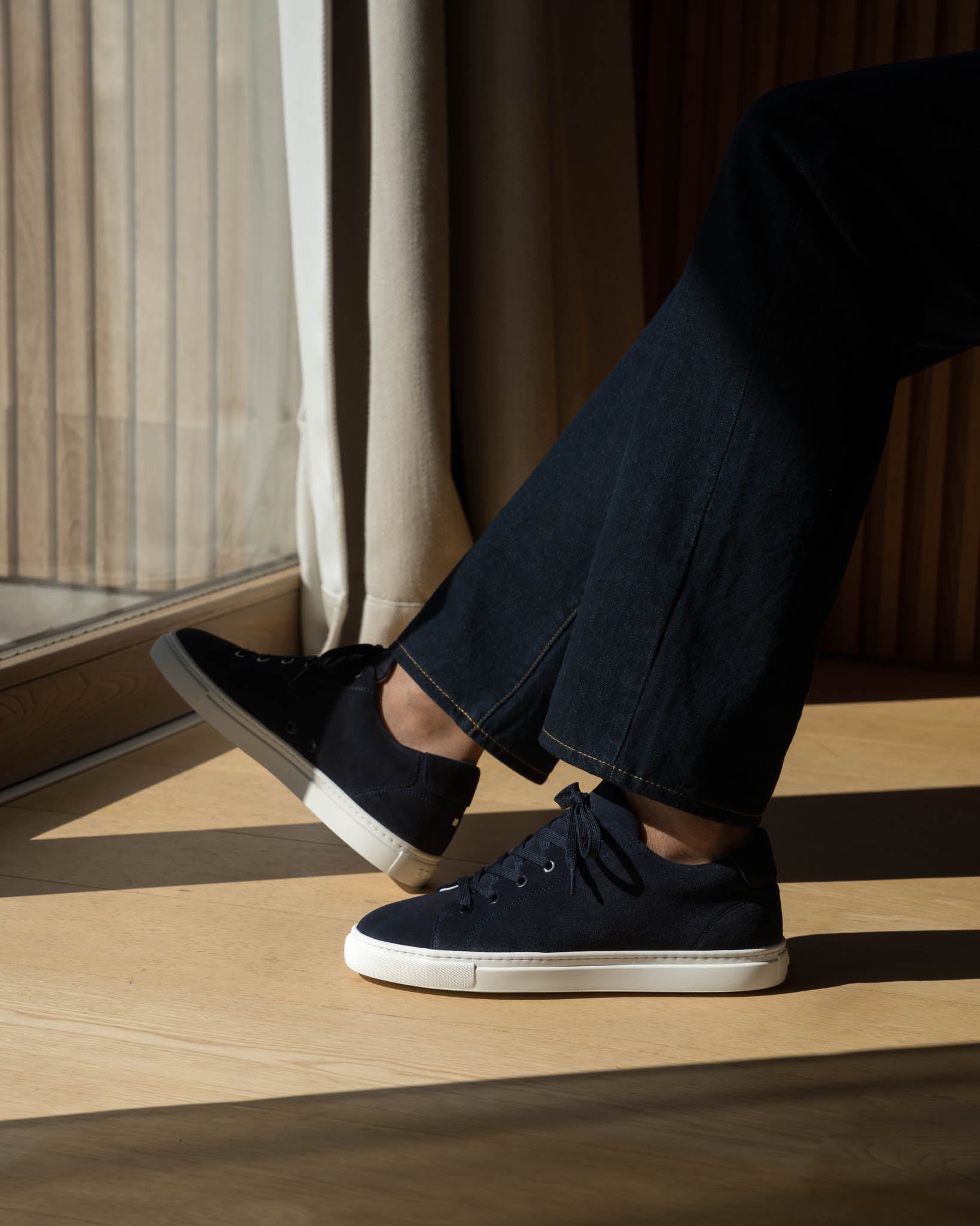 LT 01 Court Lite Suede Blueberry
