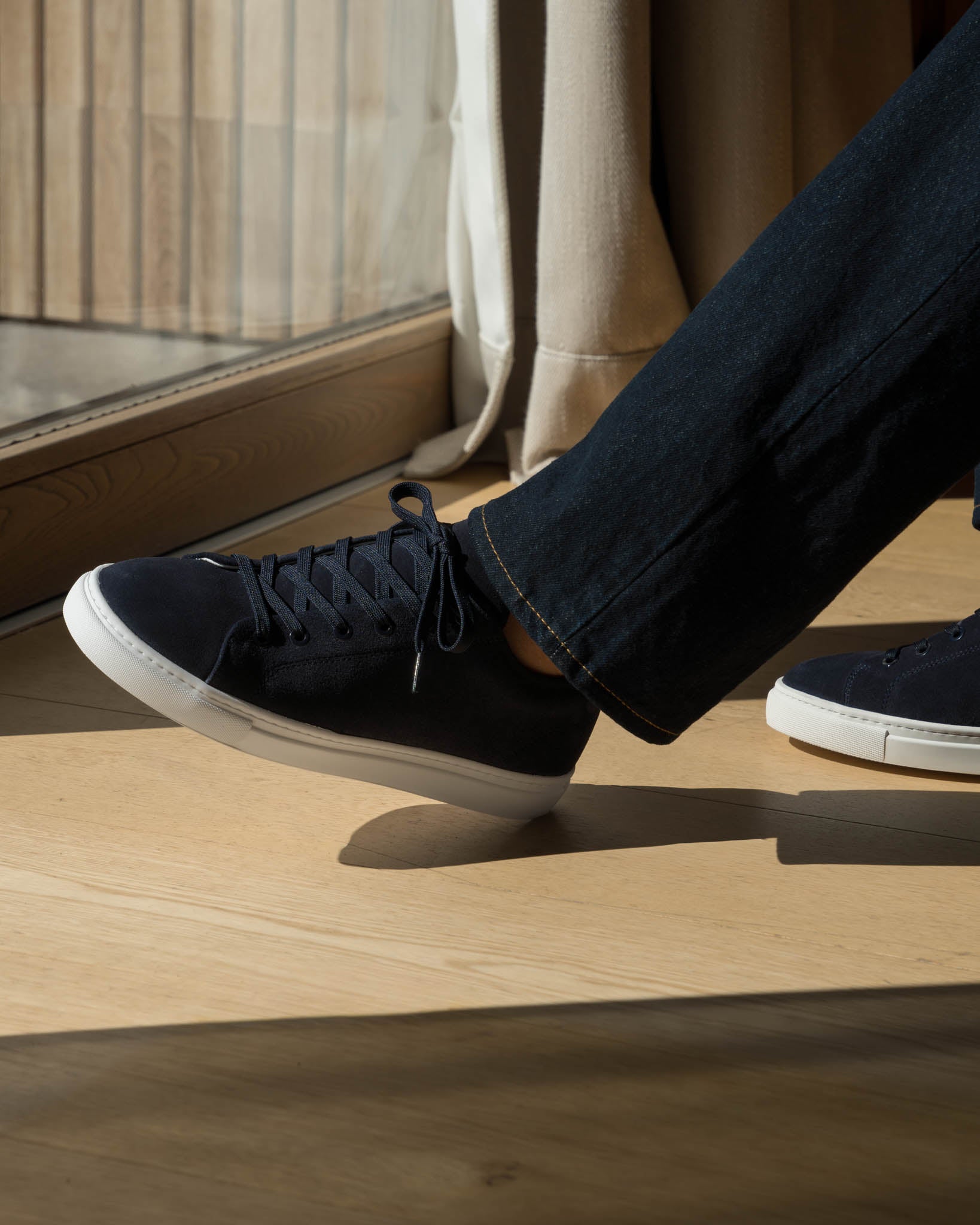 LT 01 Court Lite Suede Blueberry