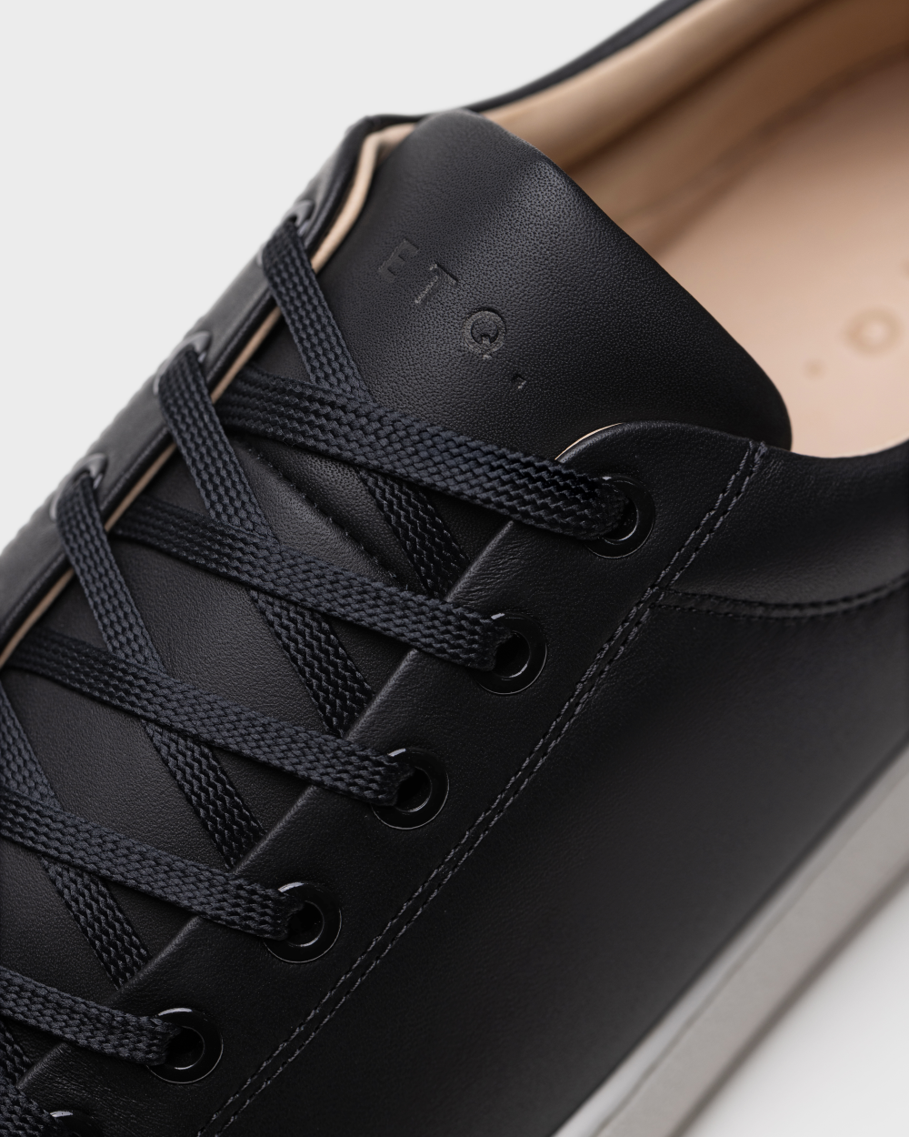 LT 01 Premium Nappa Blueberry