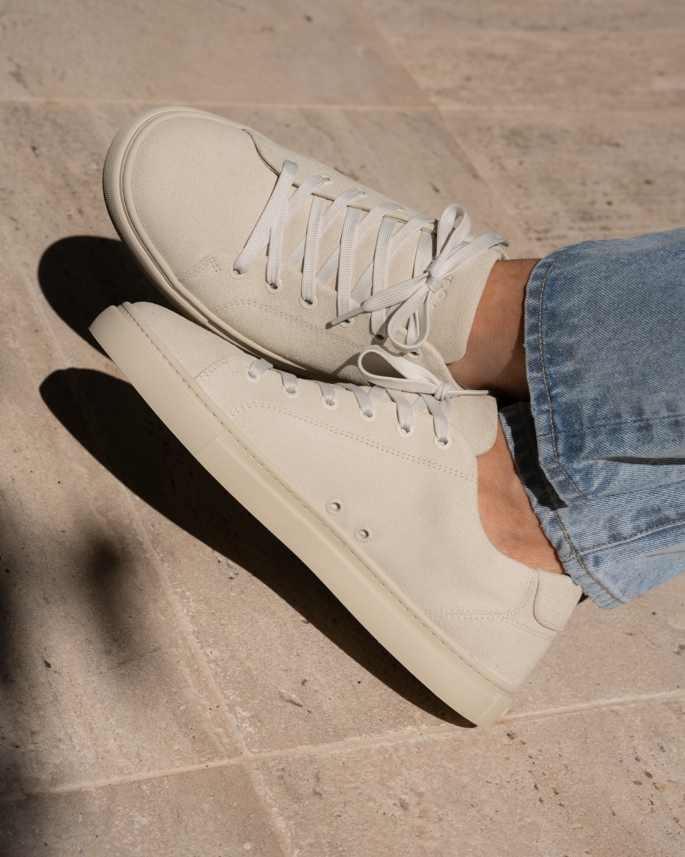 LT 01 Court Lite Suede Off White