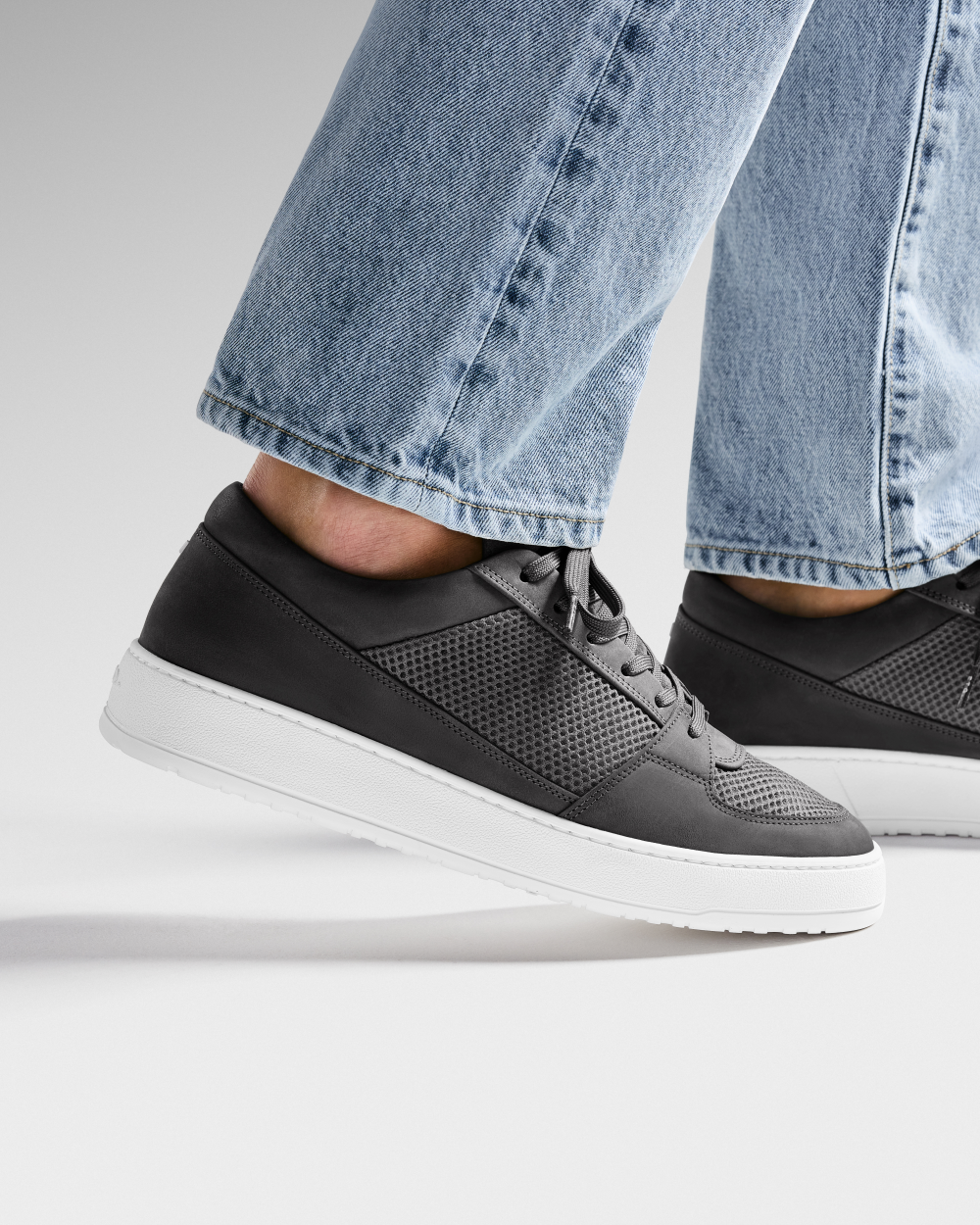 LT 03 Nubuck / Mesh Anthracite