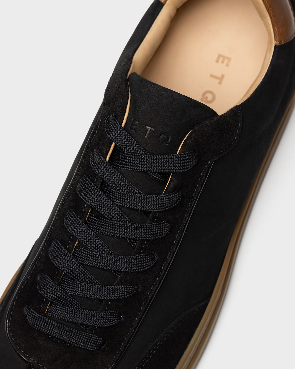 LT 05 Layered Gum Jet Black
