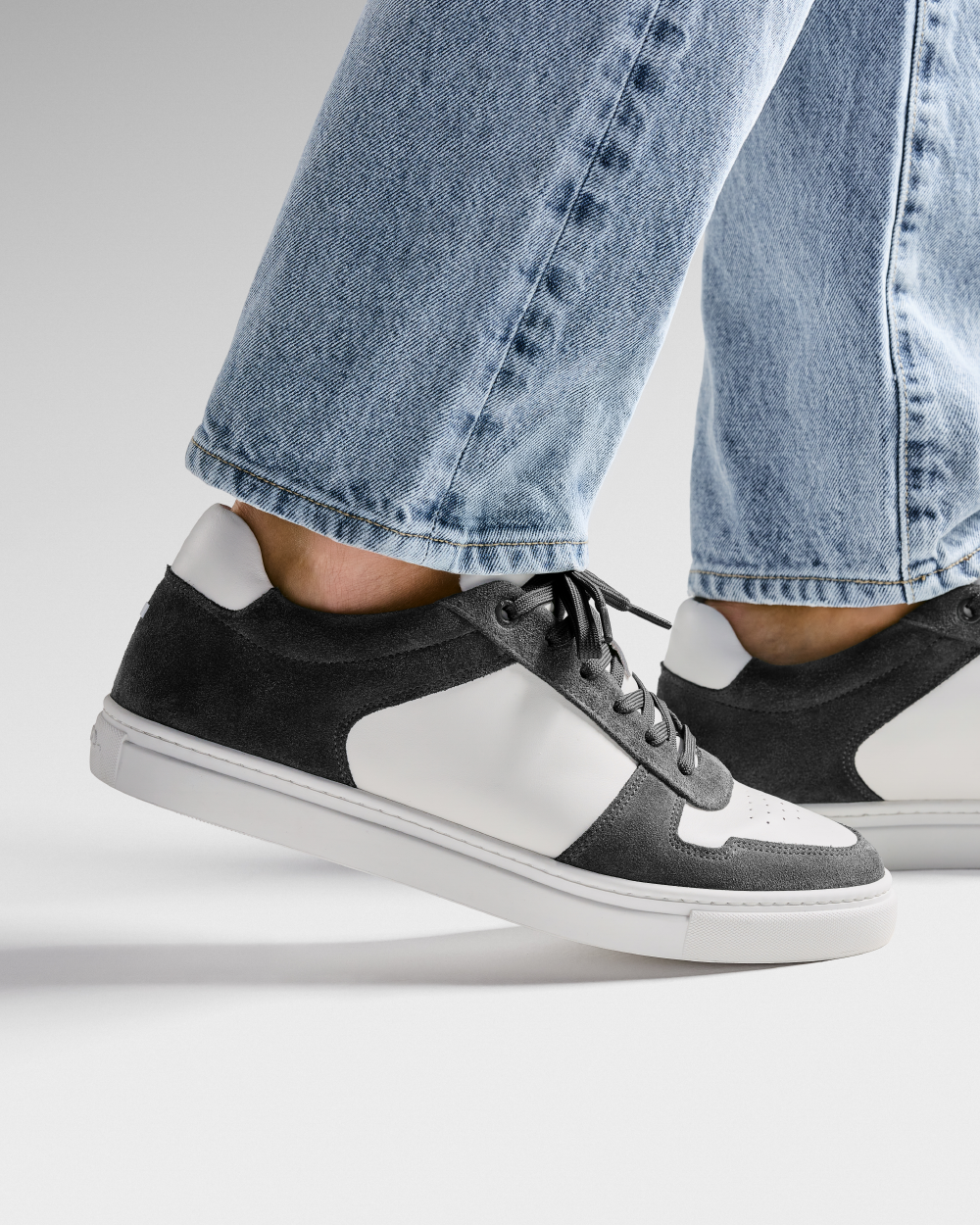 LT 07 White / Anthracite