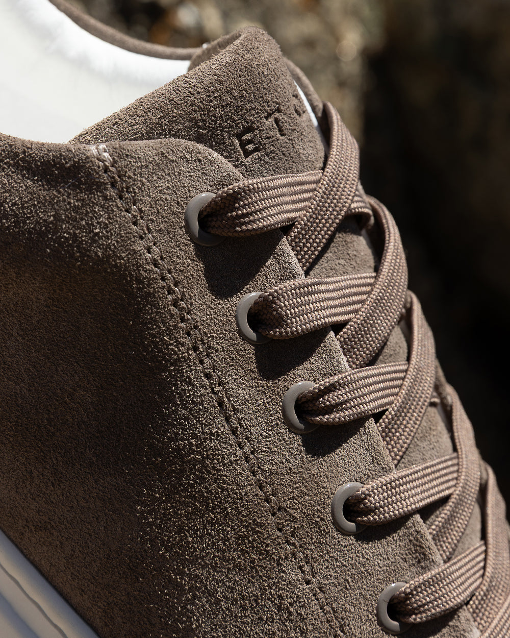 LT 01 Court Lite Suede Desert Taupe