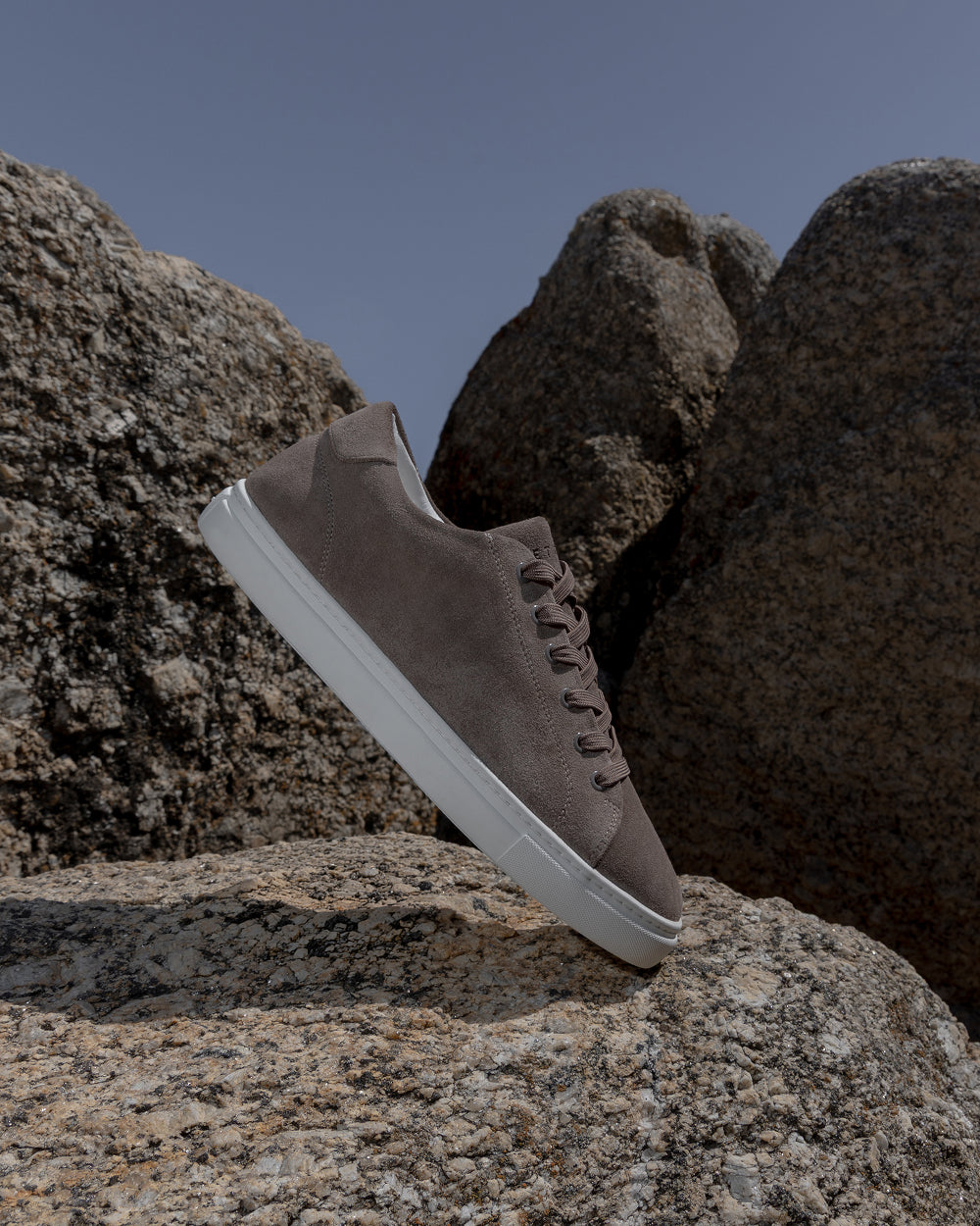 LT 01 Court Lite Suede Desert Taupe