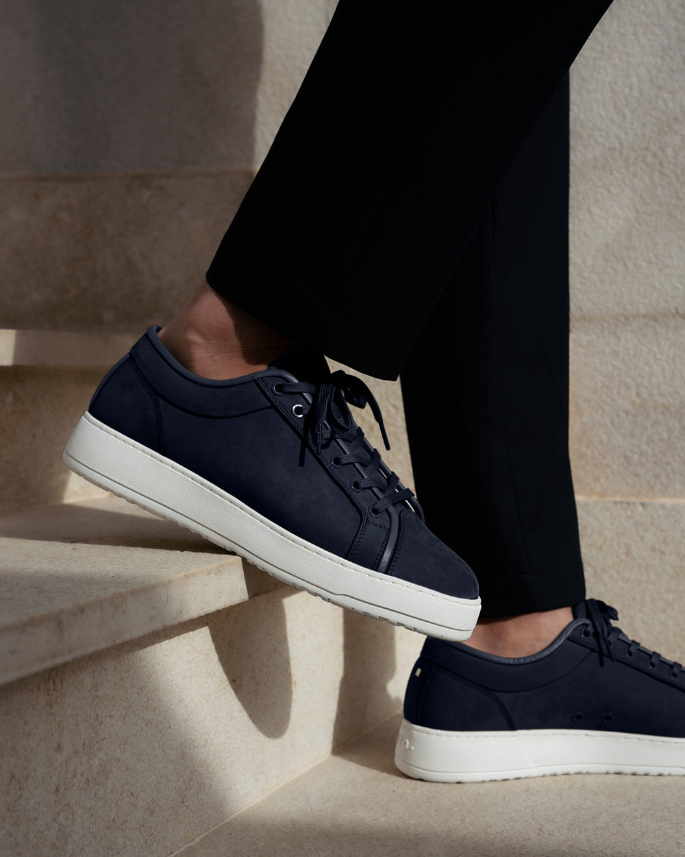 LT 01 Shades Nubuck Blueberry