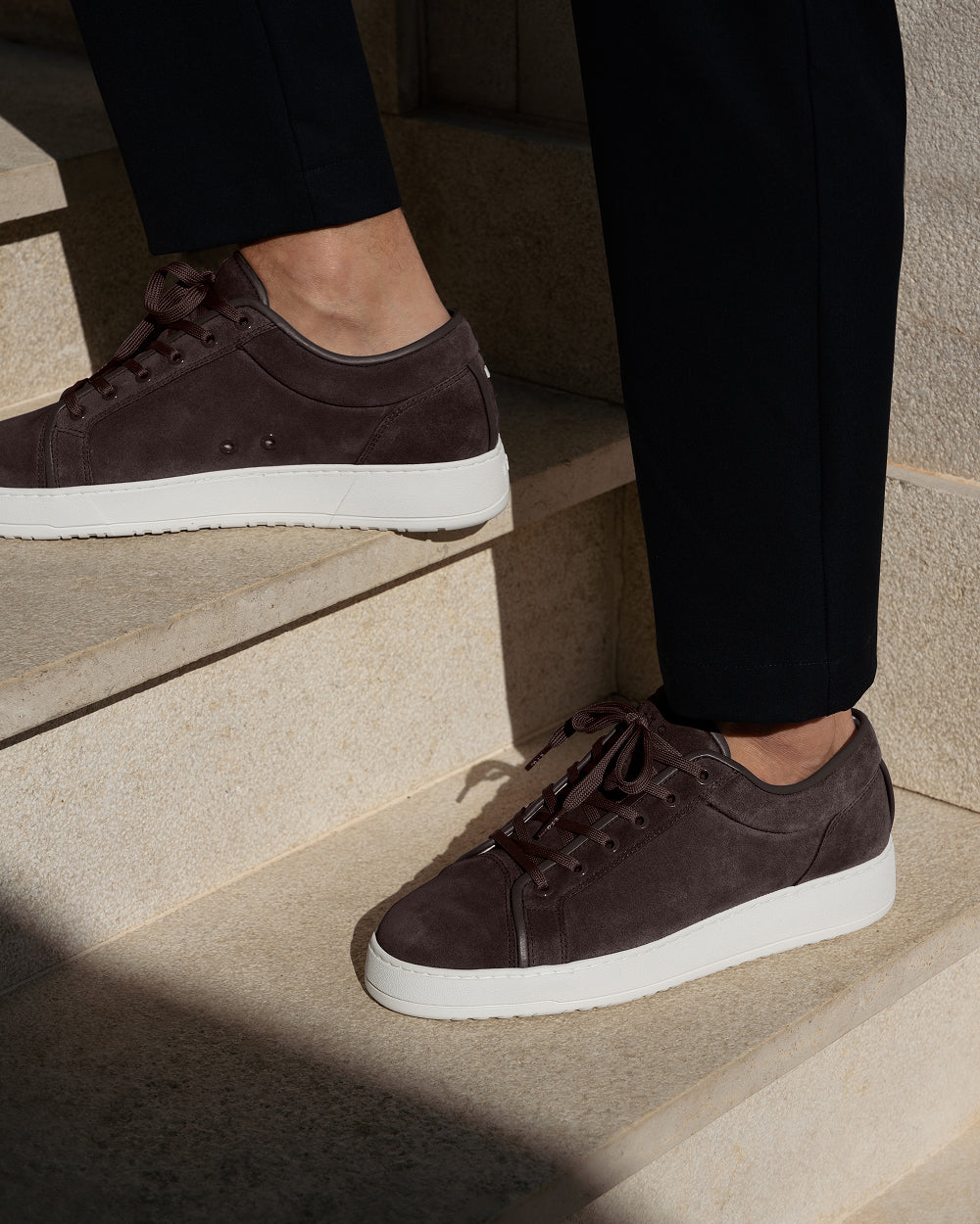 LT 01 Shades Suede Chocolate