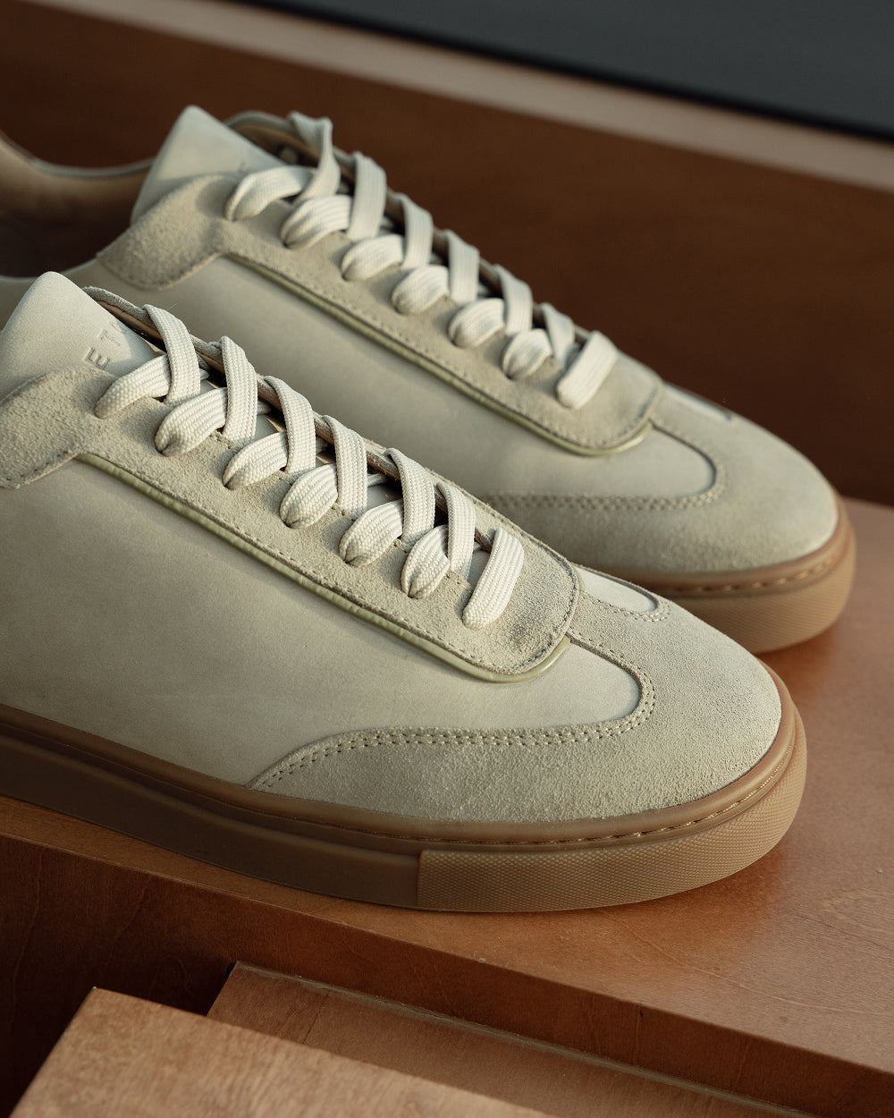 LT 05 Layered Gum Dark Sand