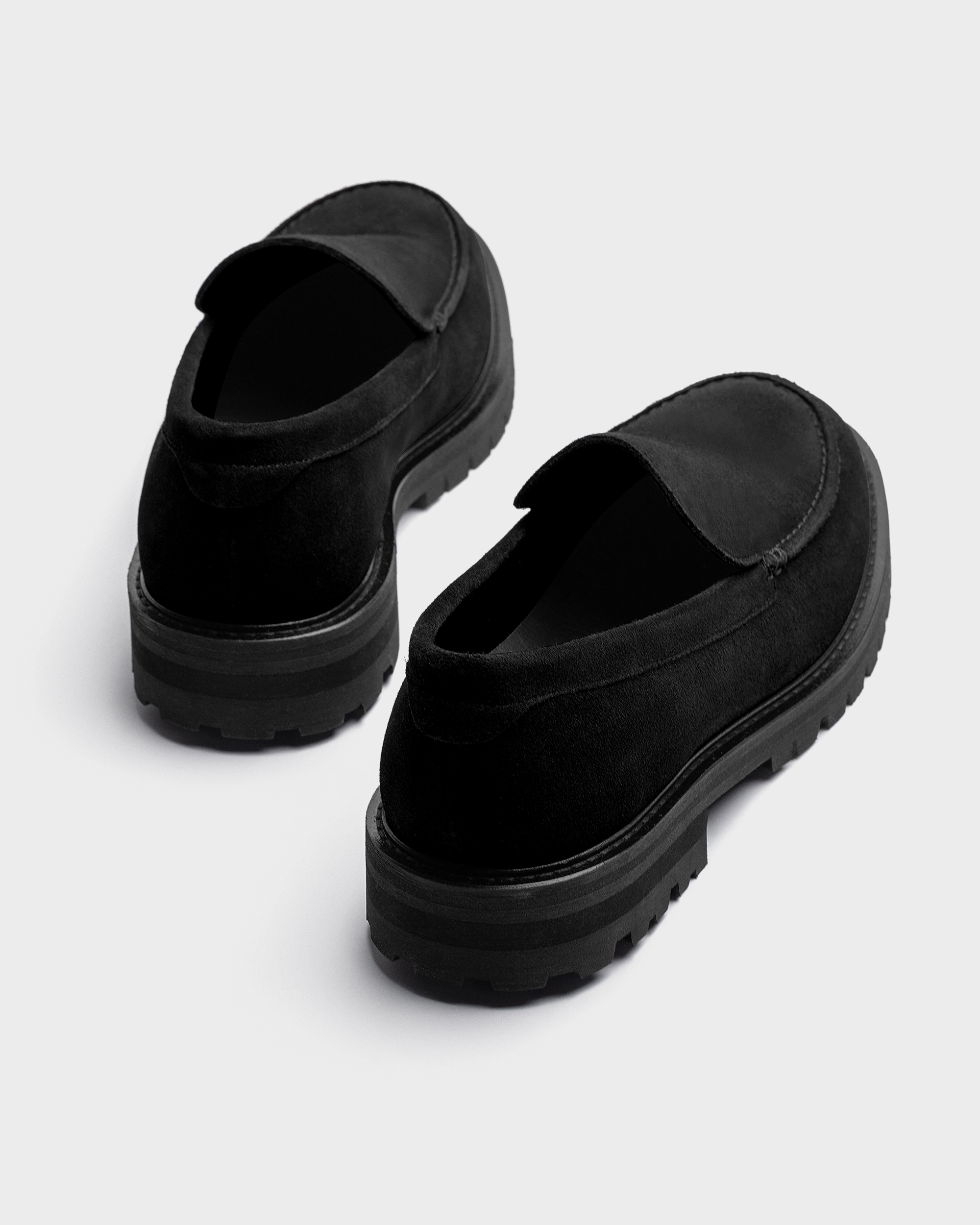 MC 01 Suede All Black