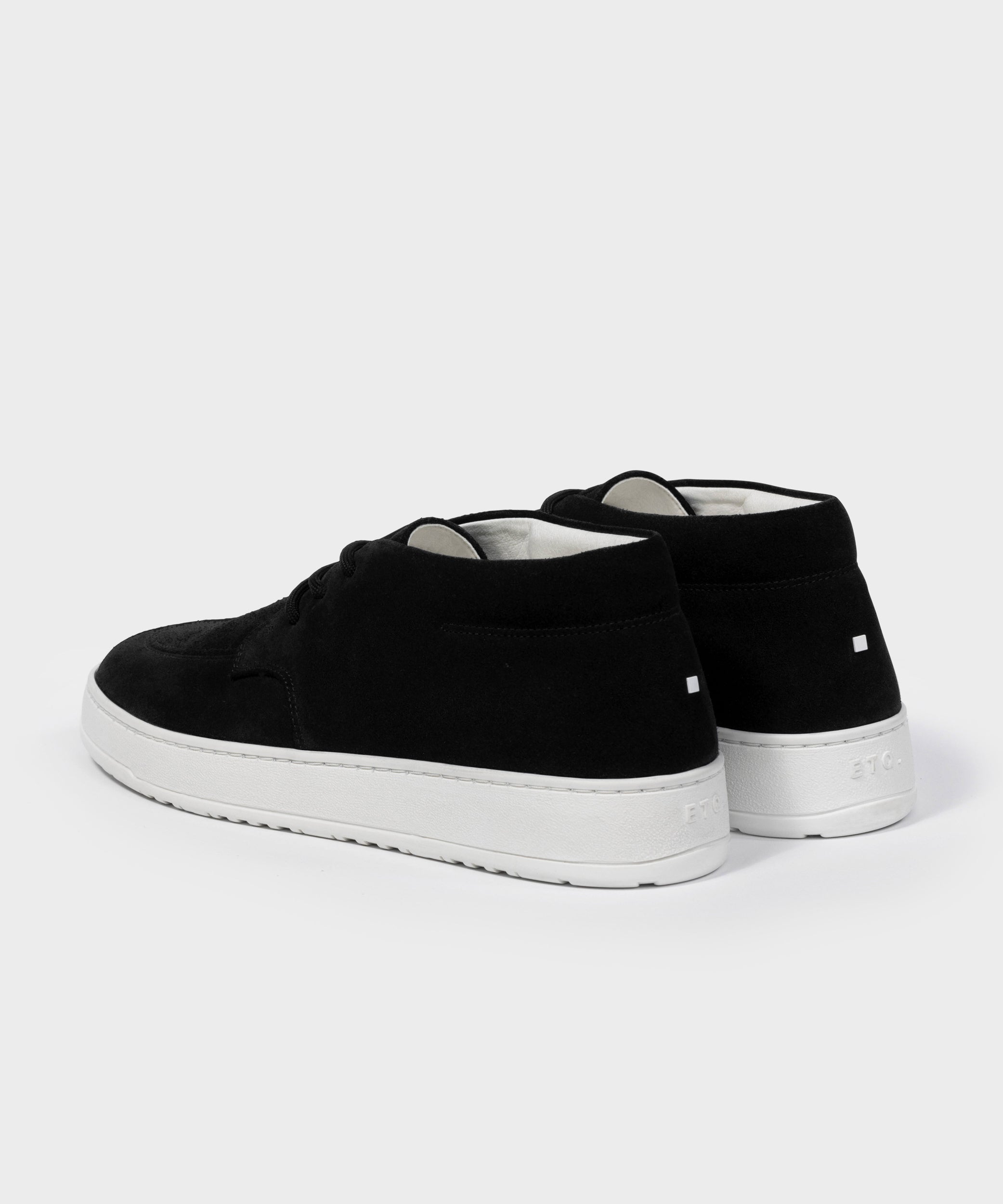DB 01 Suede Jet Black