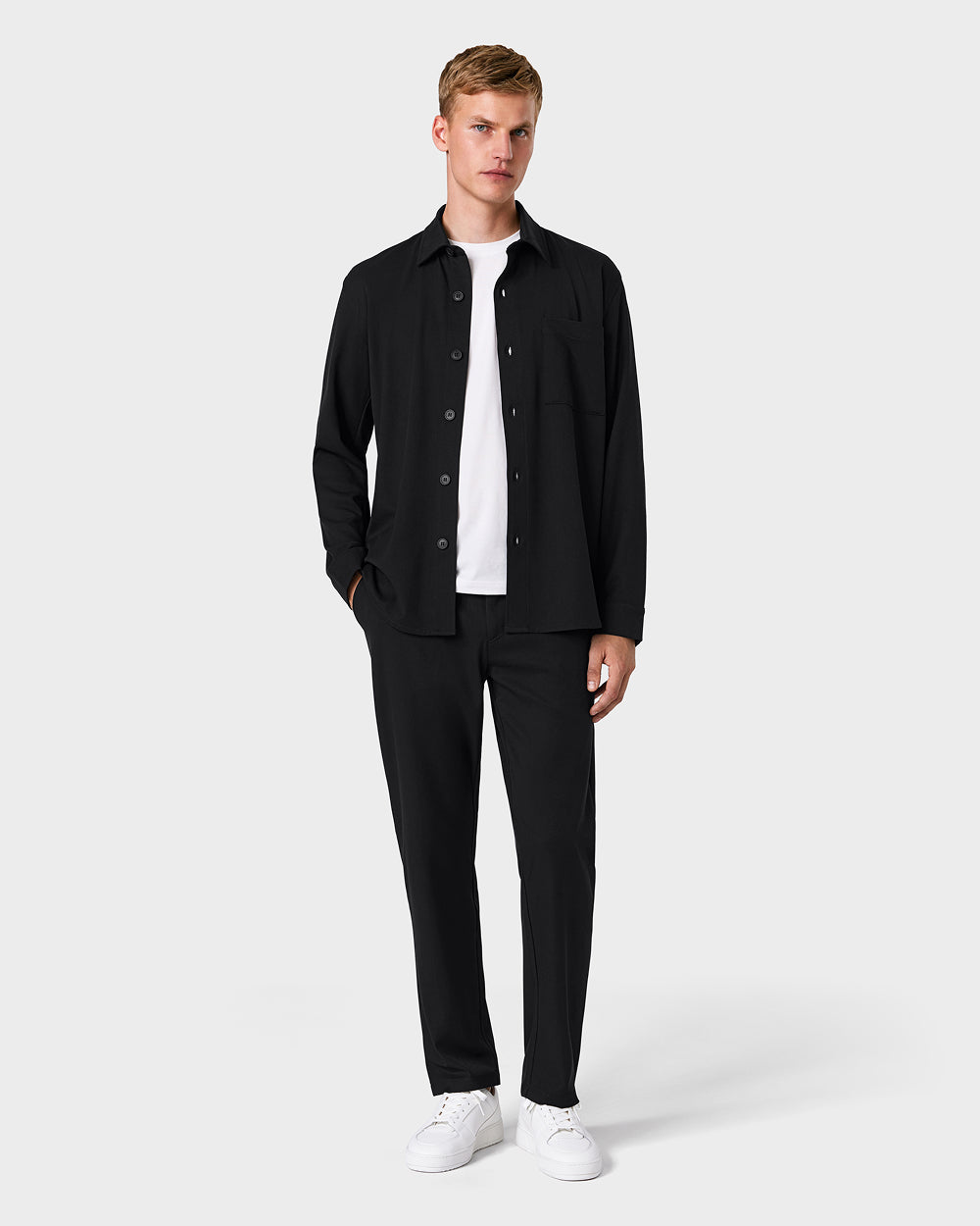 OS 01 Essence Black