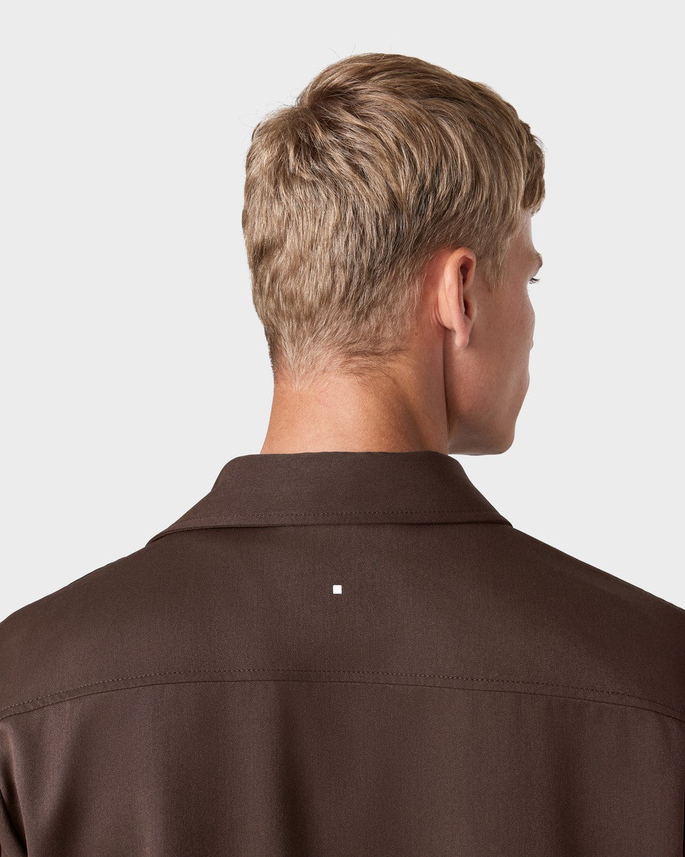 OS 02 Essence 2.0 Chocolate – overshirt in brown, photo 4