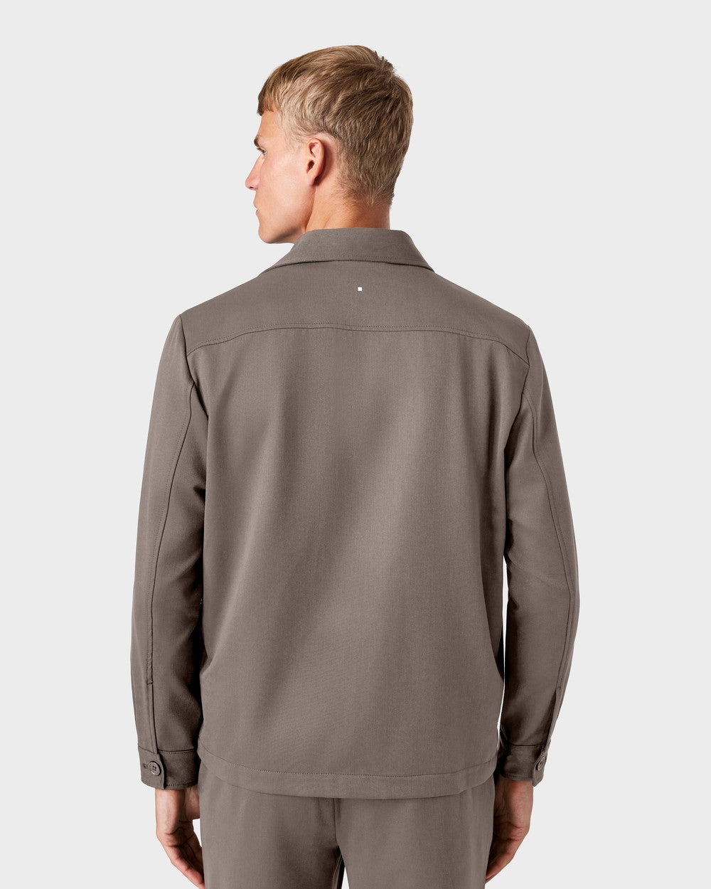 OS 02 Essence 2.0 Desert Taupe – overshirt in taupe, photo 2