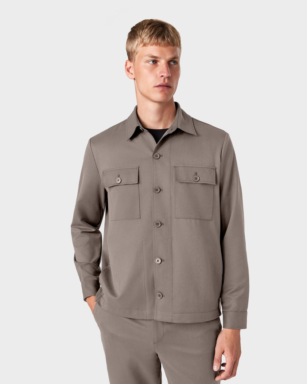OS 02 Essence 2.0 Desert Taupe – overshirt in taupe, photo 3