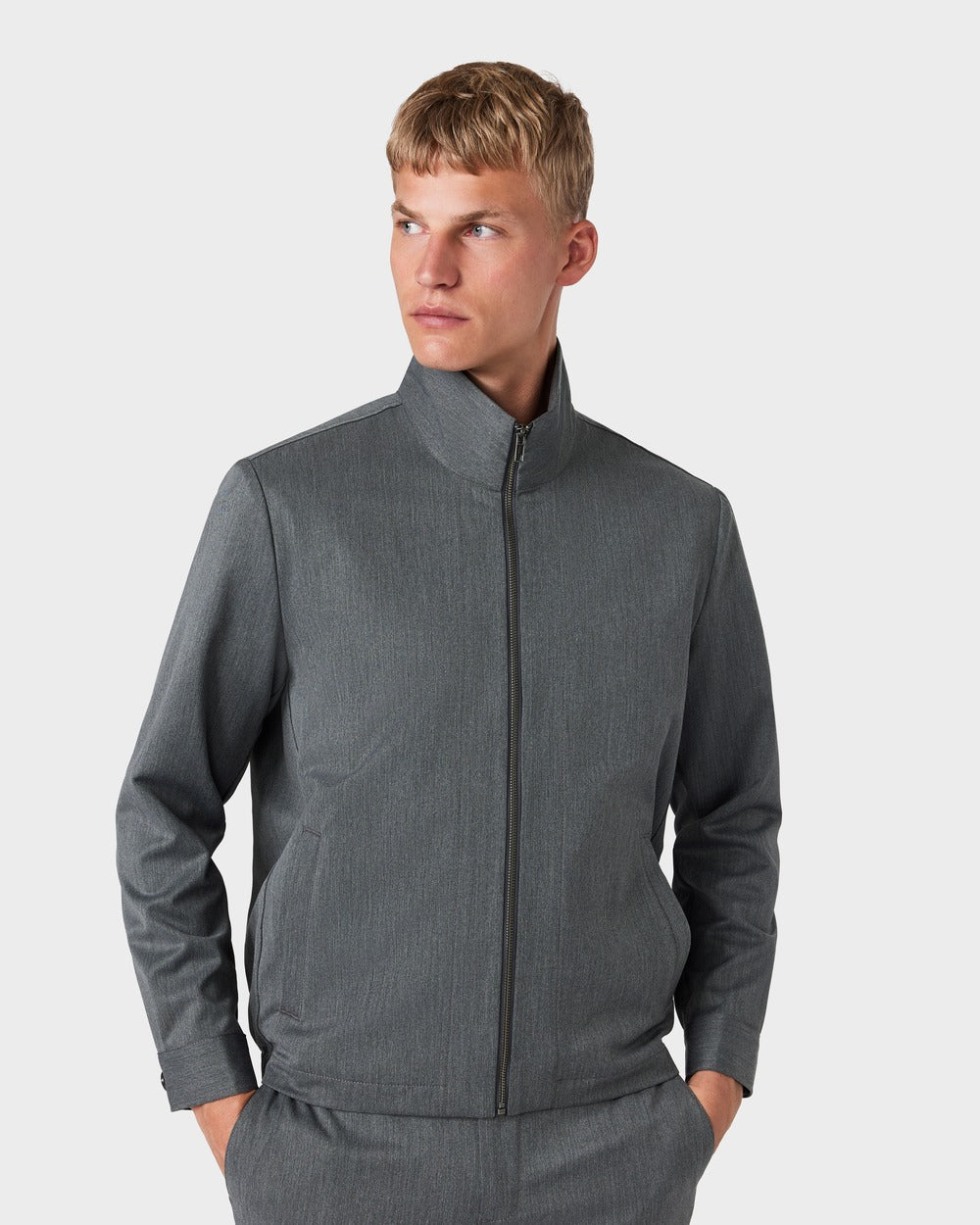 OS 02 Essence Zipped Ash Grey – zip overshirt in grey, photo 3b