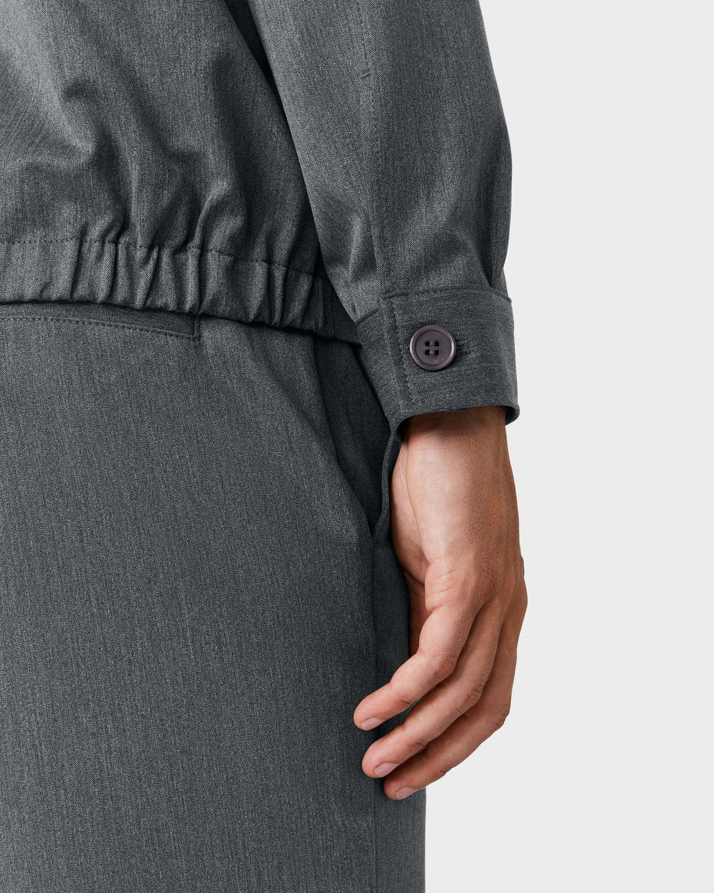OS 02 Essence Zipped Ash Grey