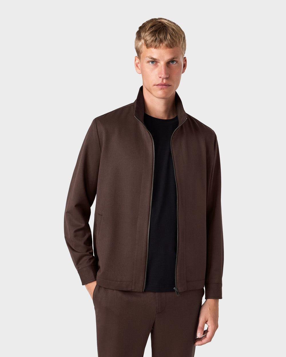 OS 02 Essence Zipped Chocolate – zip overshirt in brown, photo 1