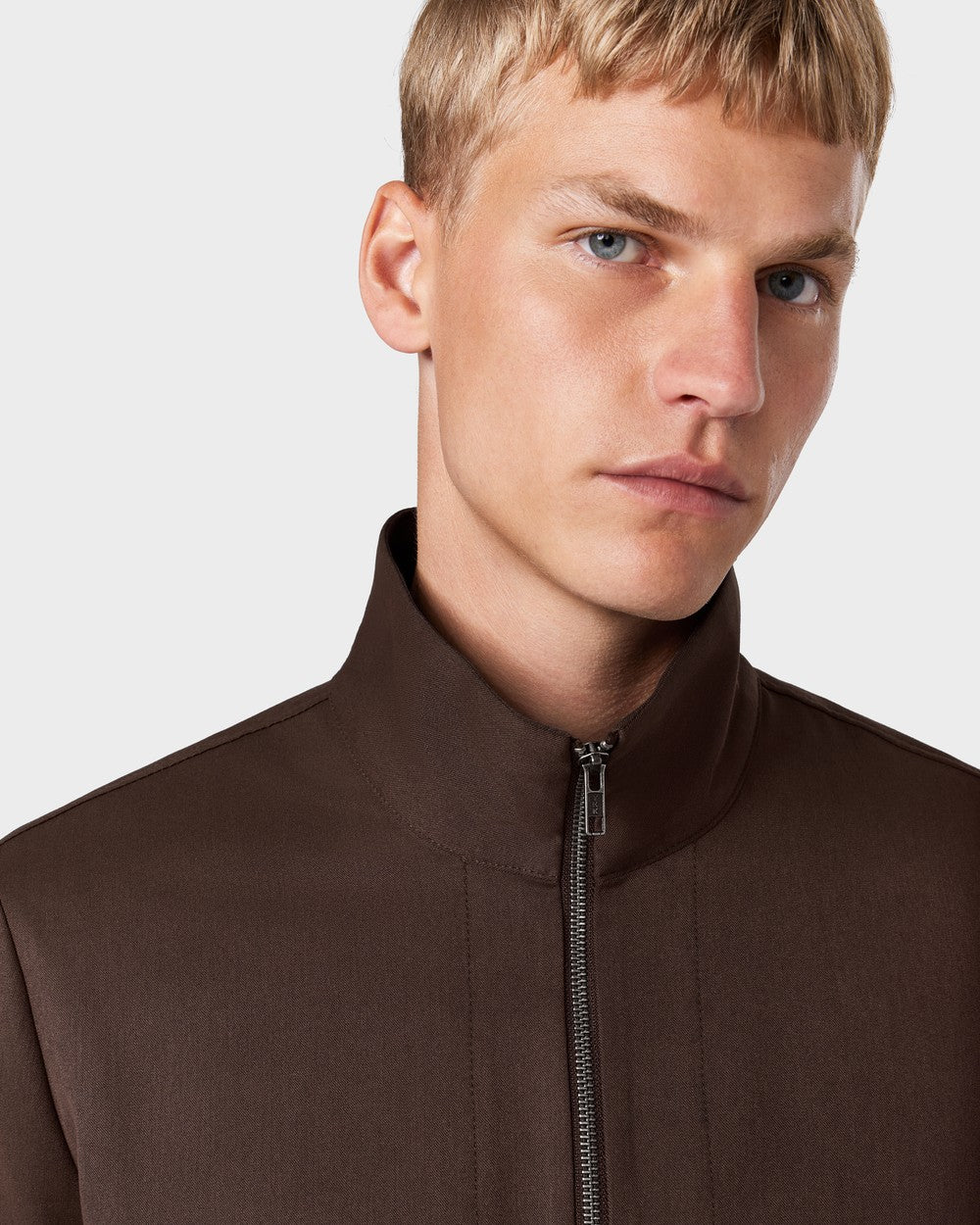 OS 02 Essence Zipped Chocolate – zip overshirt in brown, photo 7