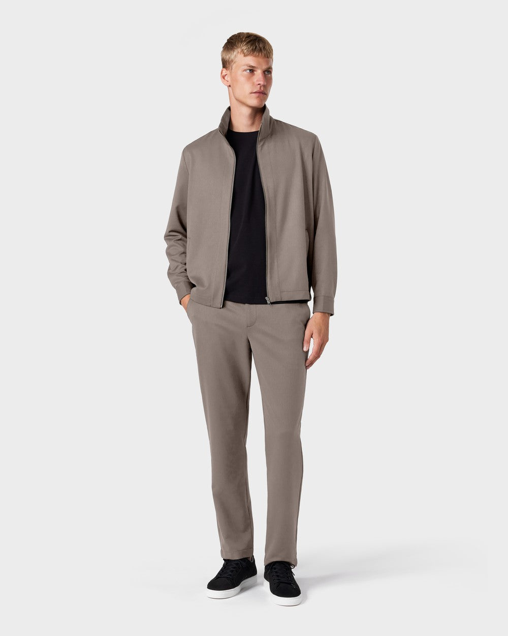 OS 02 Essence Zipped Desert Taupe – zip overshirt in taupe, photo 8