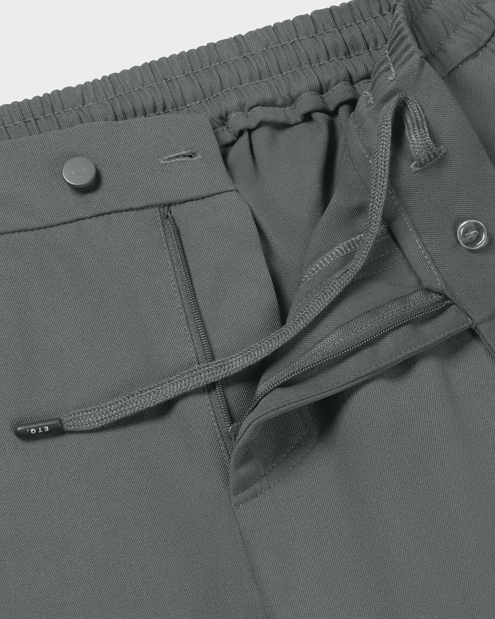 TP 01 Essence 3.0 Anthracite