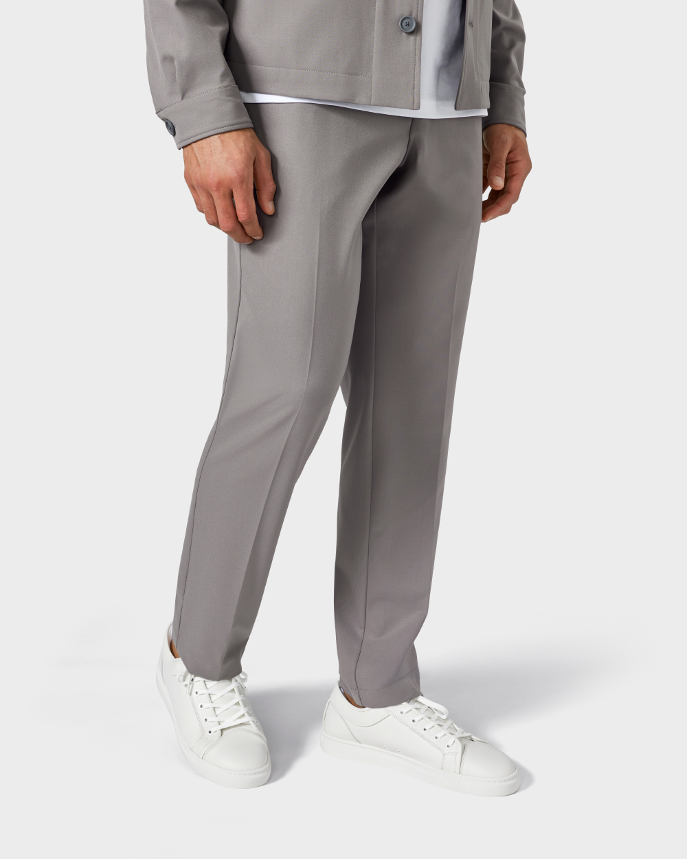 TP 02 Essence Ash Grey